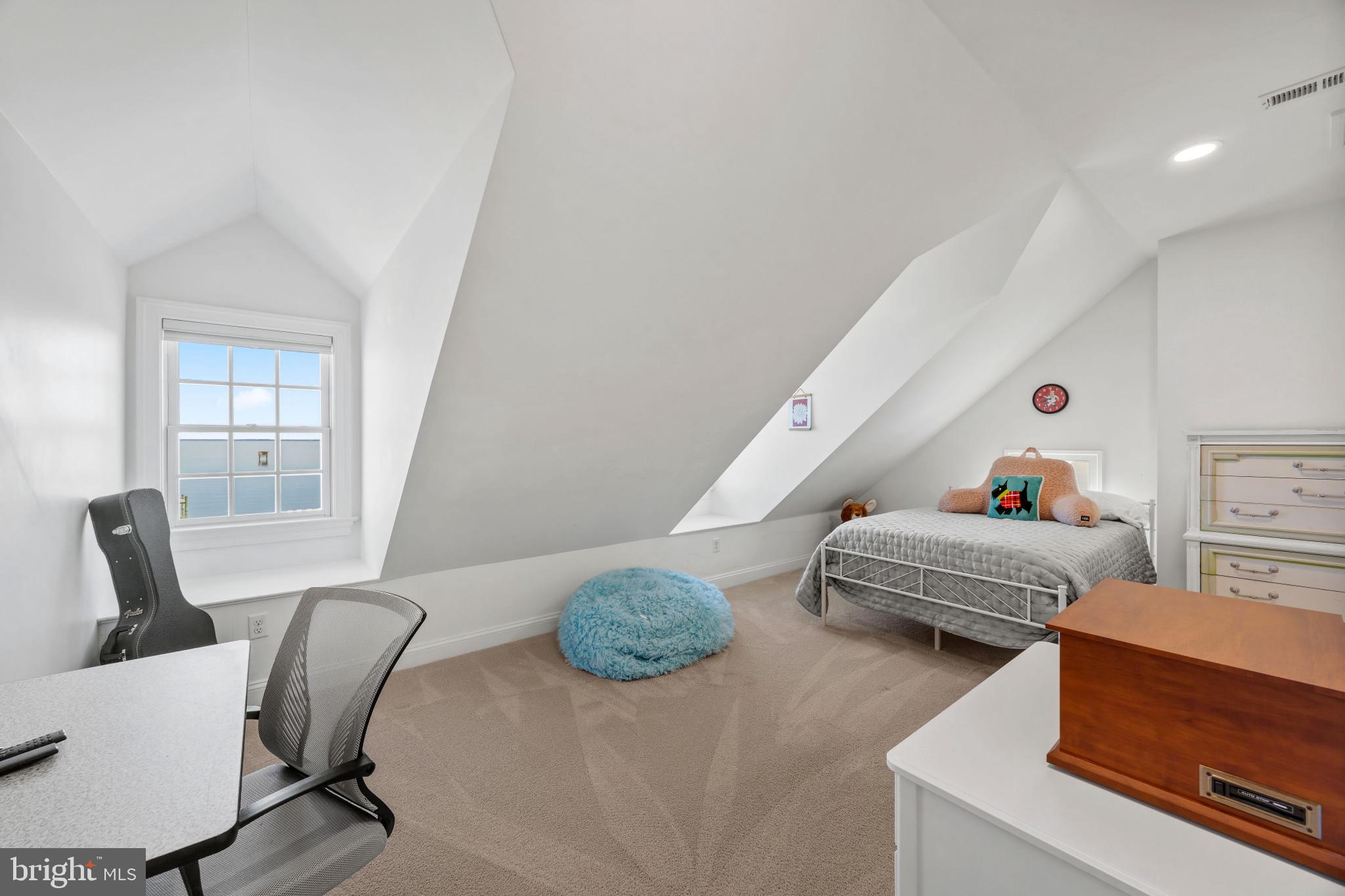 KENT ISLAND ESTATES - Residential