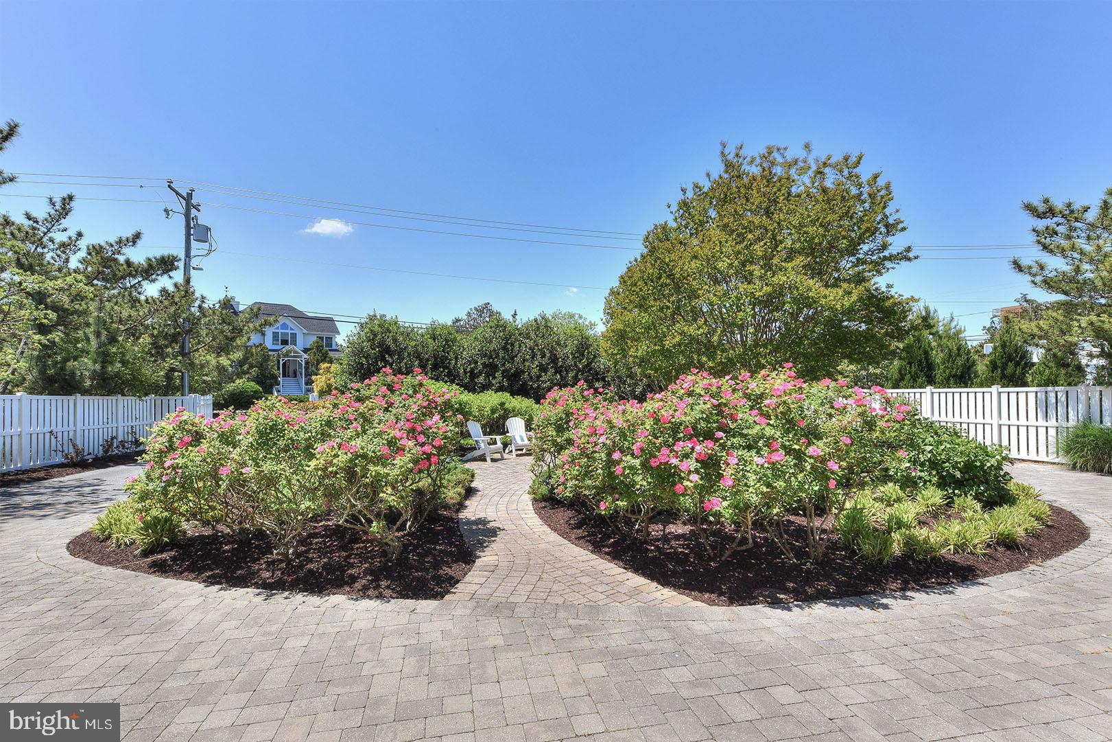 NORTH SHORES - Residential