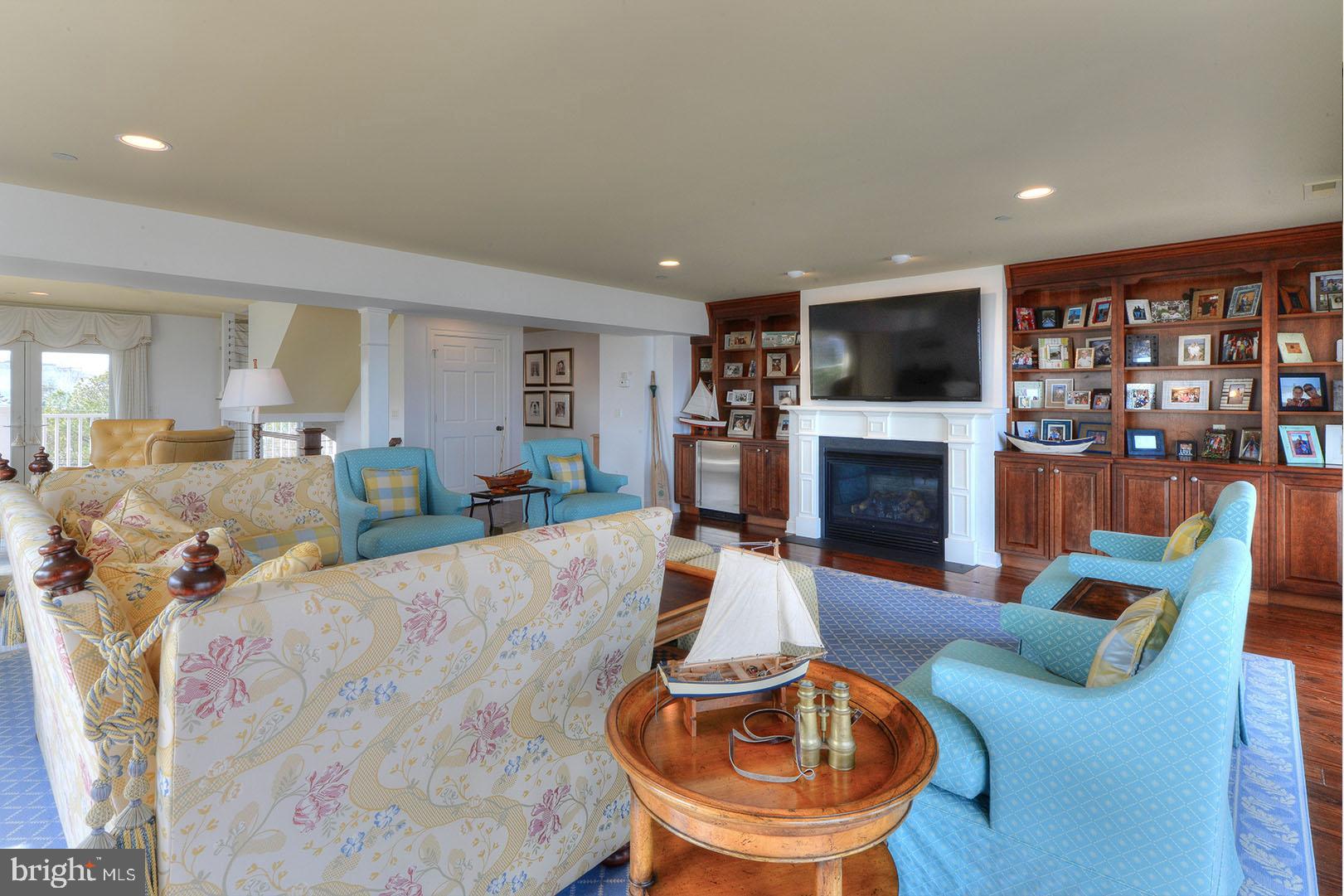 NORTH SHORES - Residential