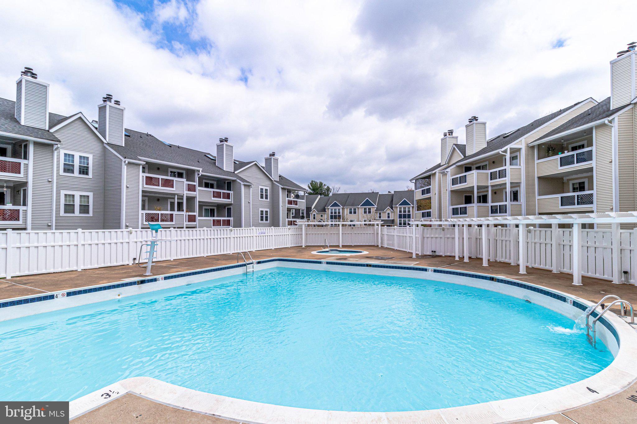 GRAYS POINTE - Residential