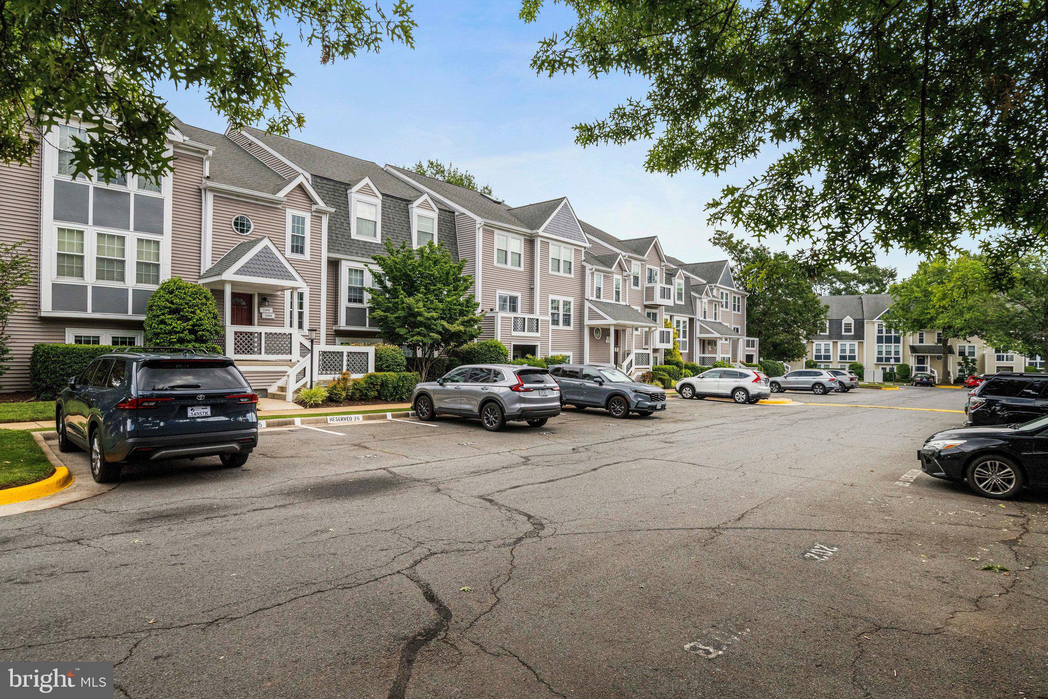 GRAYS POINTE - Residential