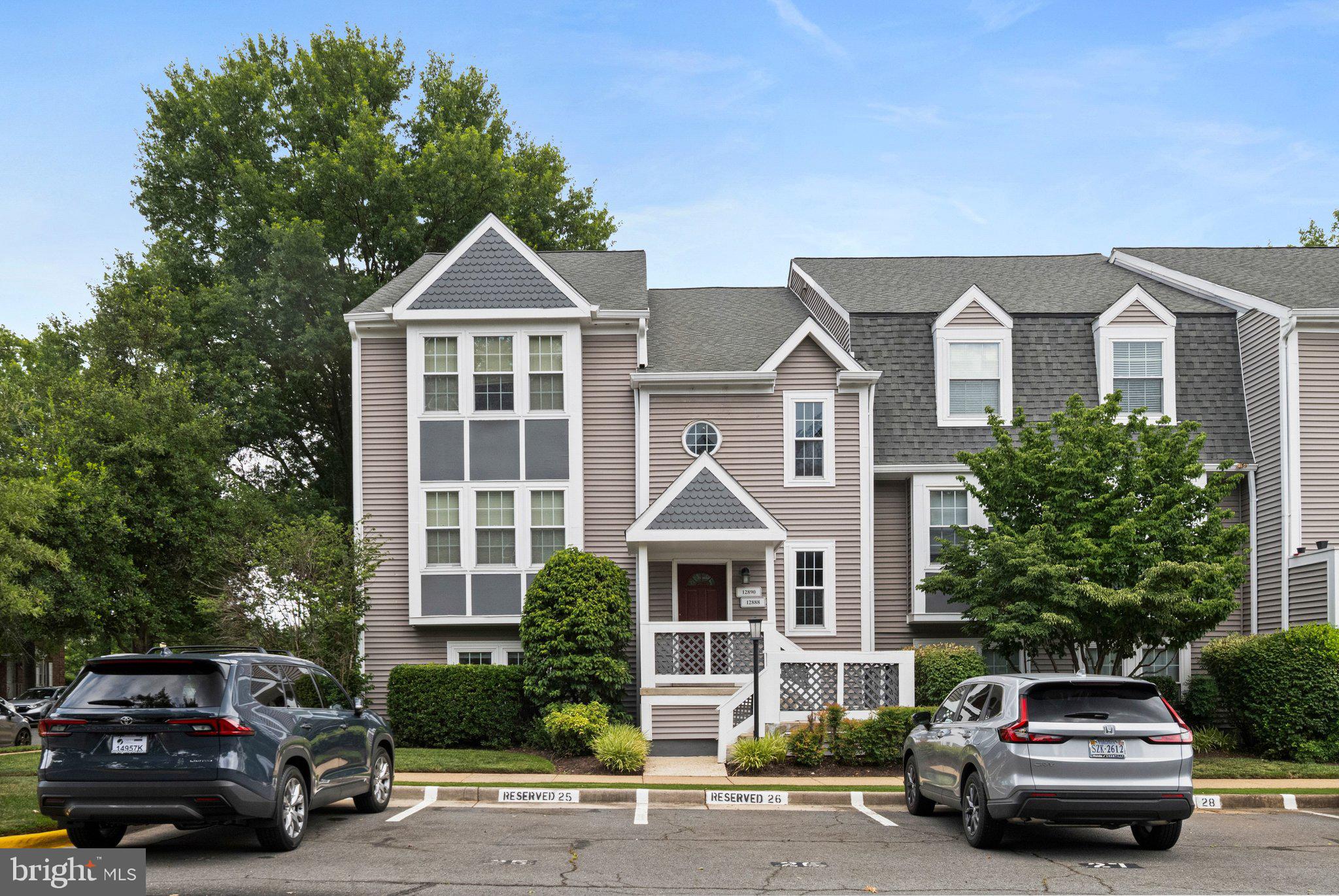 GRAYS POINTE - Residential