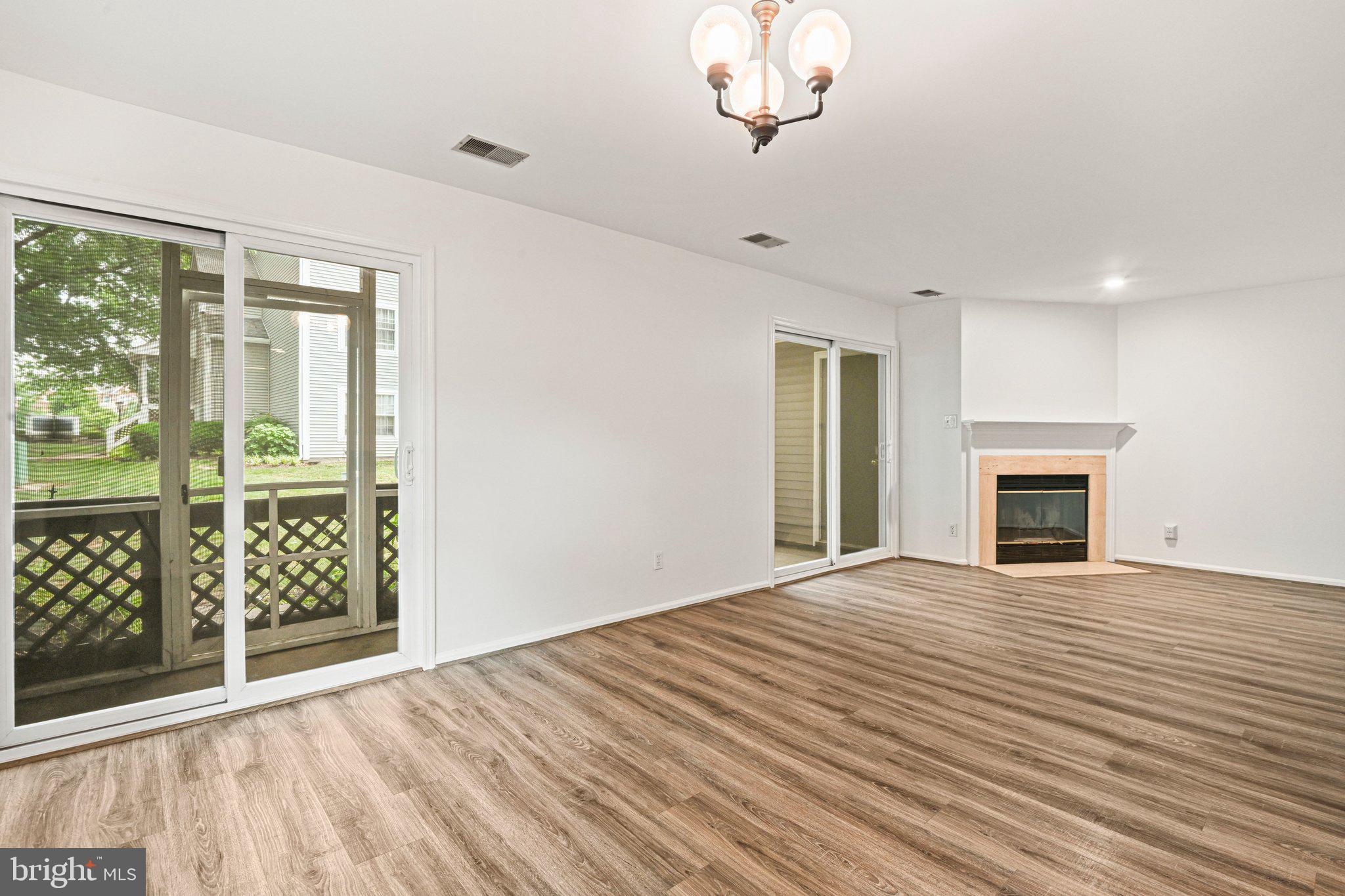 GRAYS POINTE - Residential
