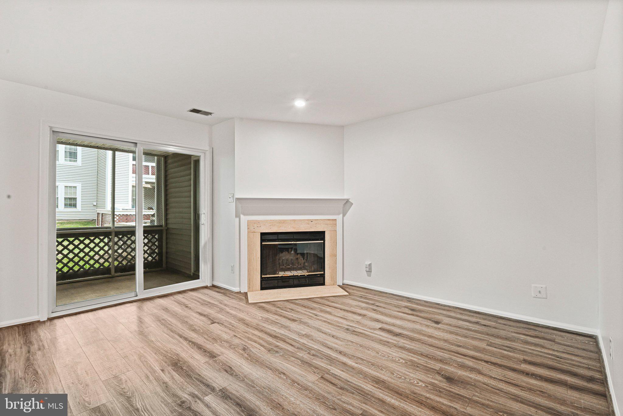 GRAYS POINTE - Residential