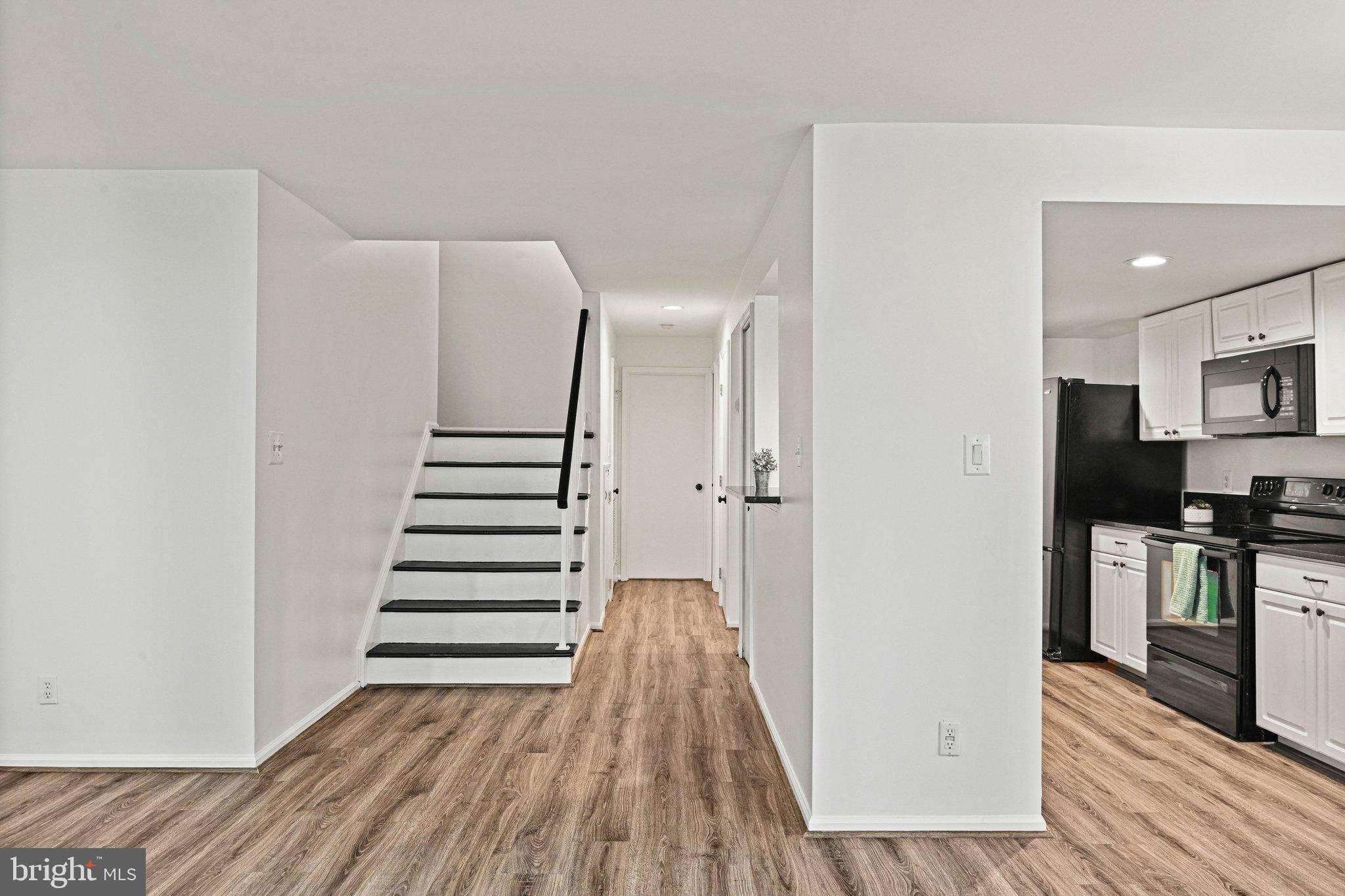 GRAYS POINTE - Residential