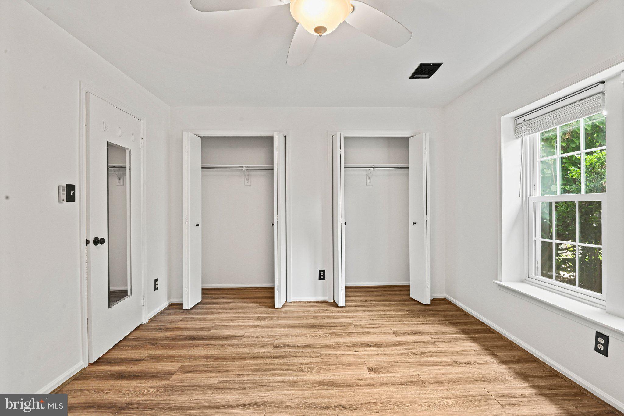 GRAYS POINTE - Residential