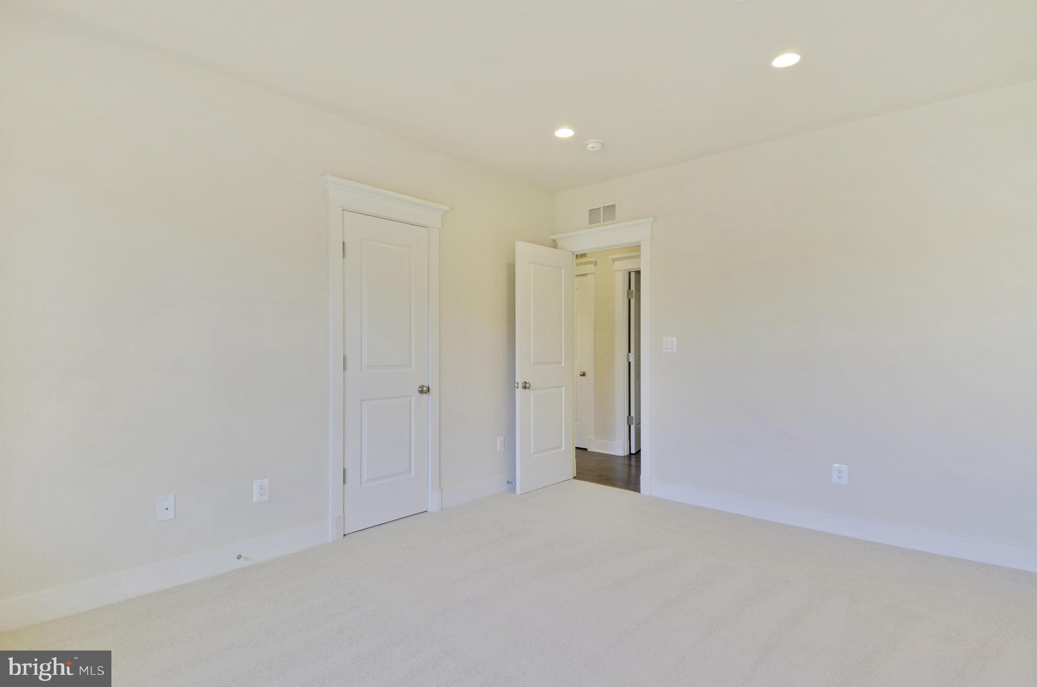 BRADMOOR - Residential