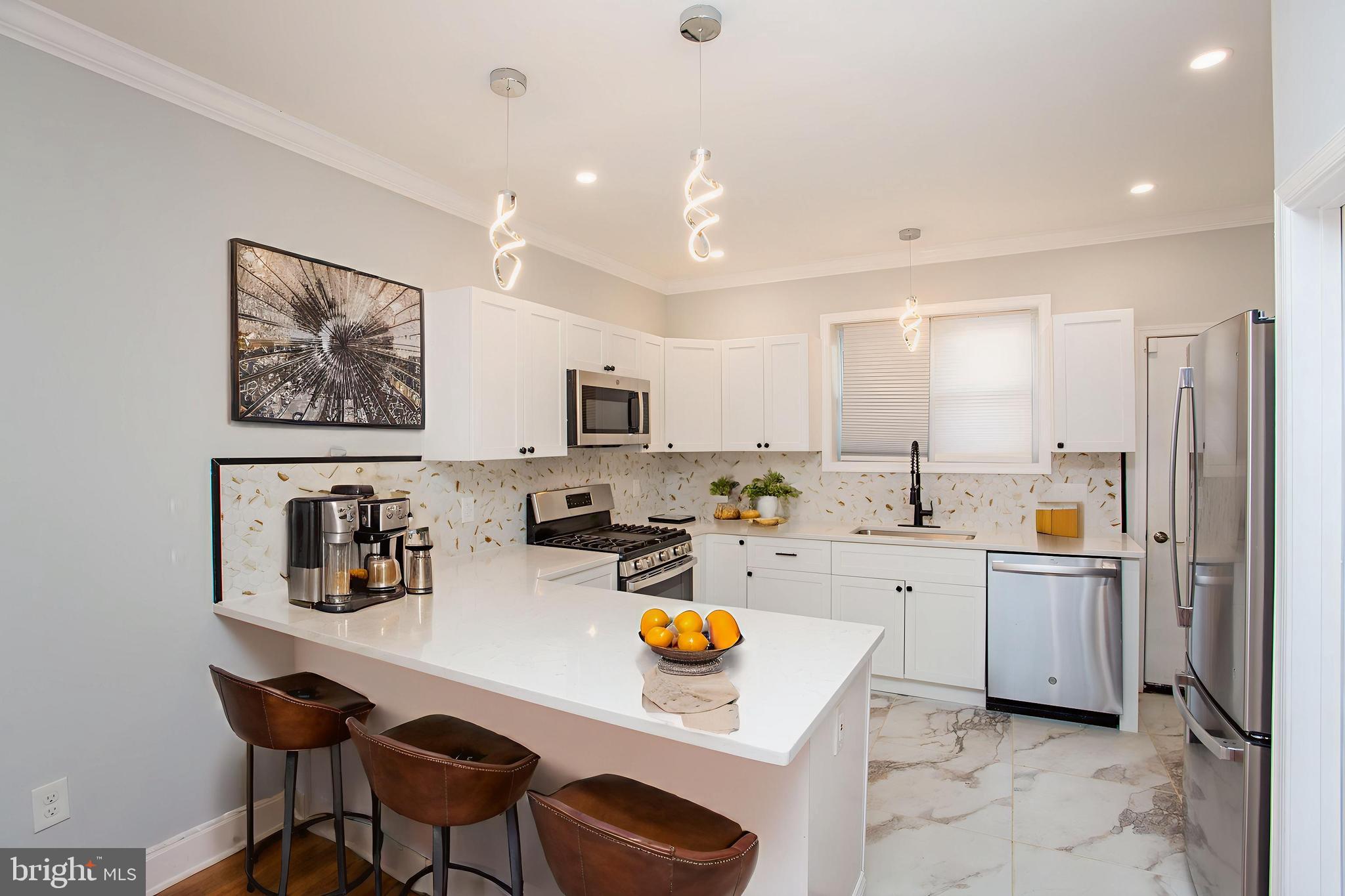POINT BREEZE - Residential
