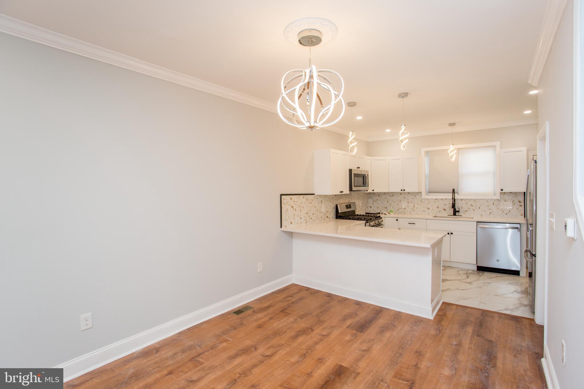 POINT BREEZE - Residential