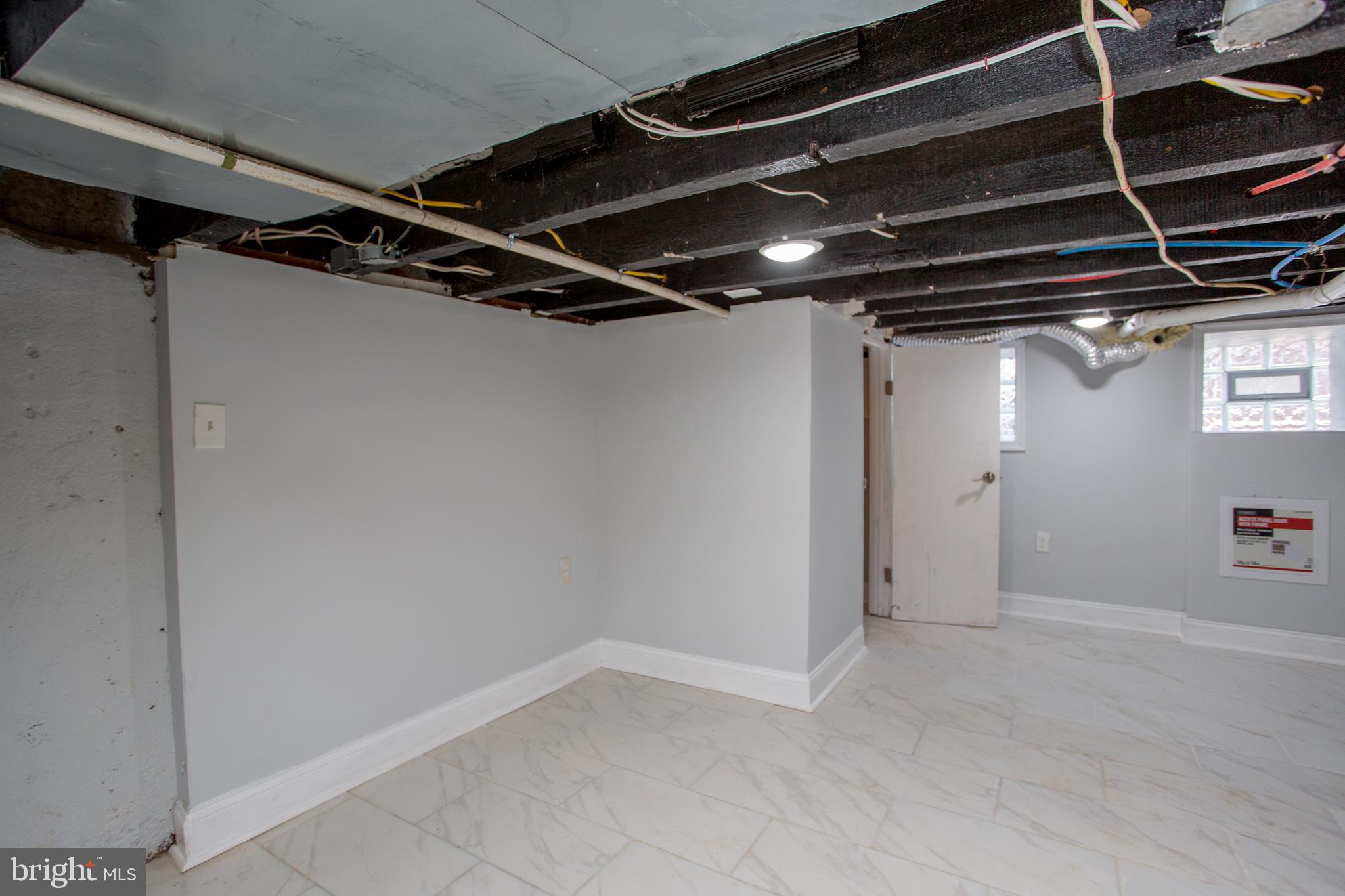 POINT BREEZE - Residential