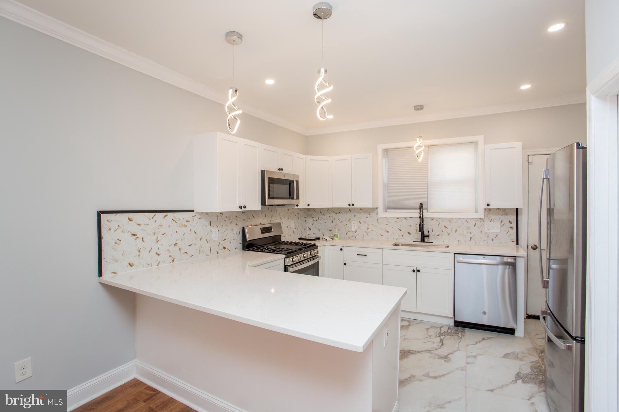 POINT BREEZE - Residential