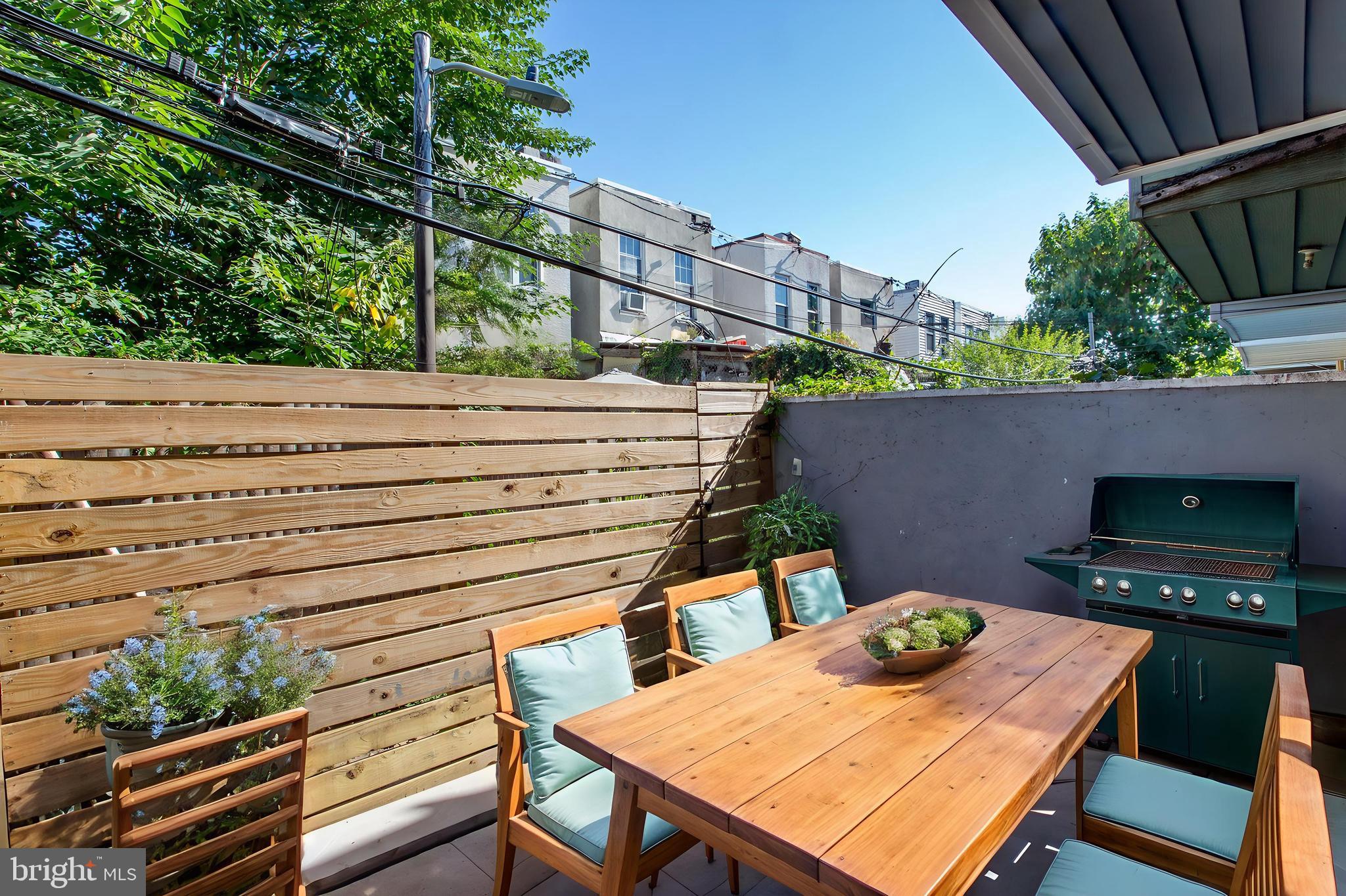 POINT BREEZE - Residential
