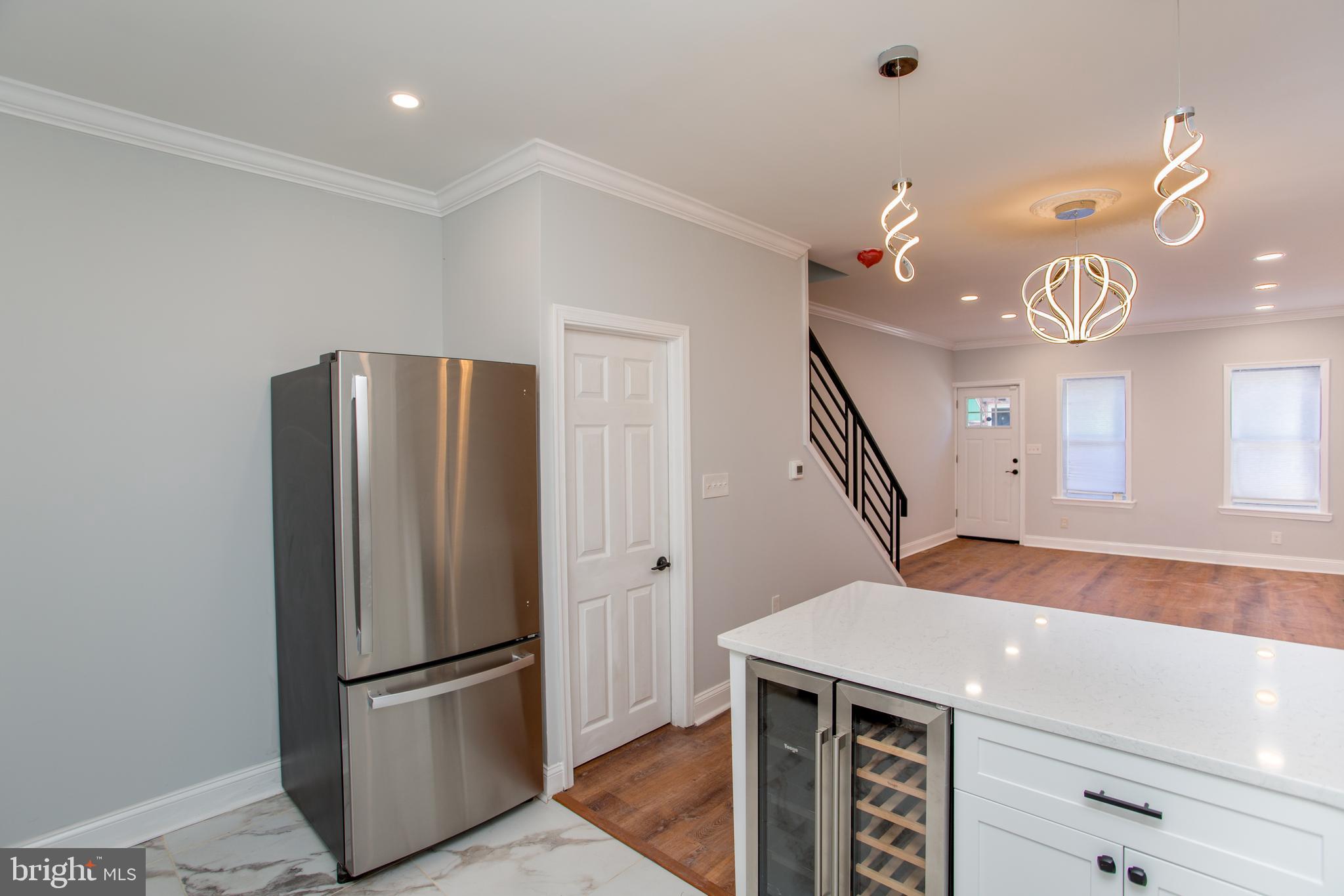 POINT BREEZE - Residential