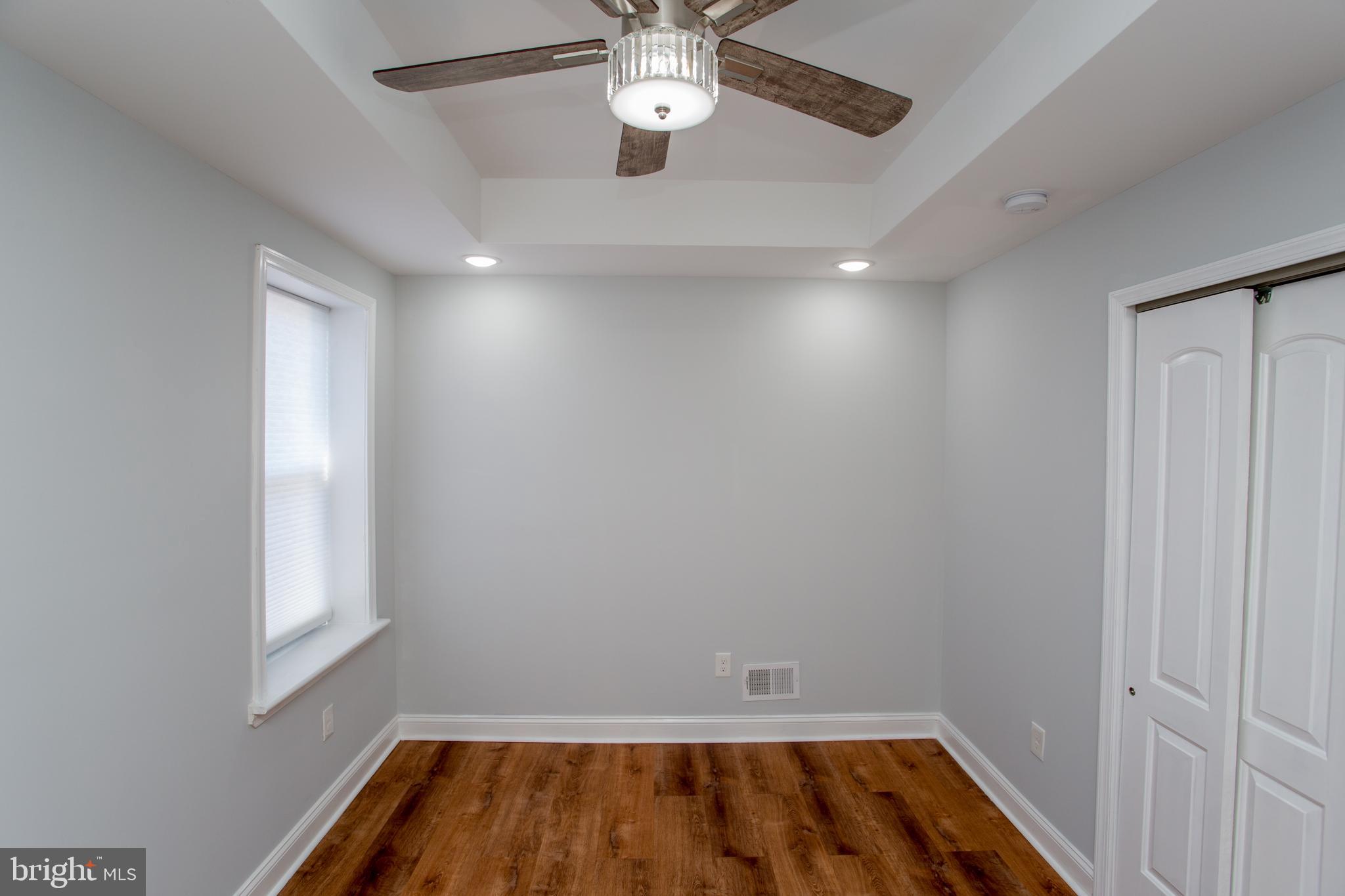 POINT BREEZE - Residential