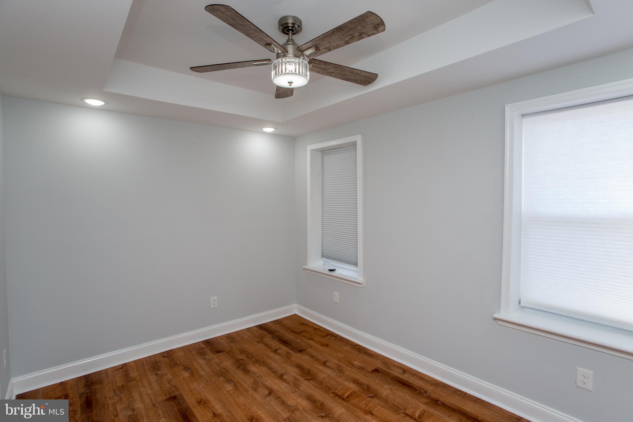 POINT BREEZE - Residential