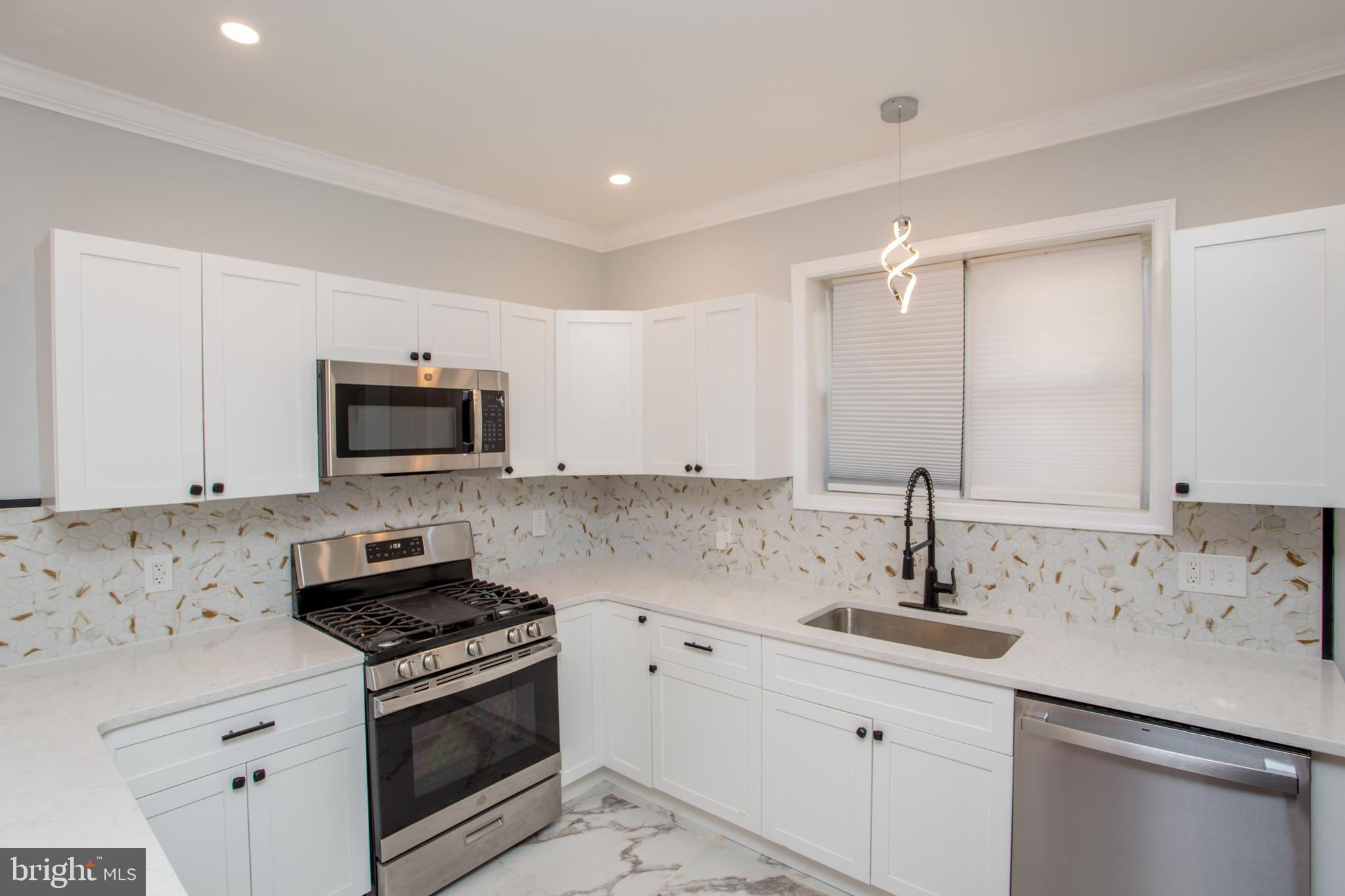 POINT BREEZE - Residential