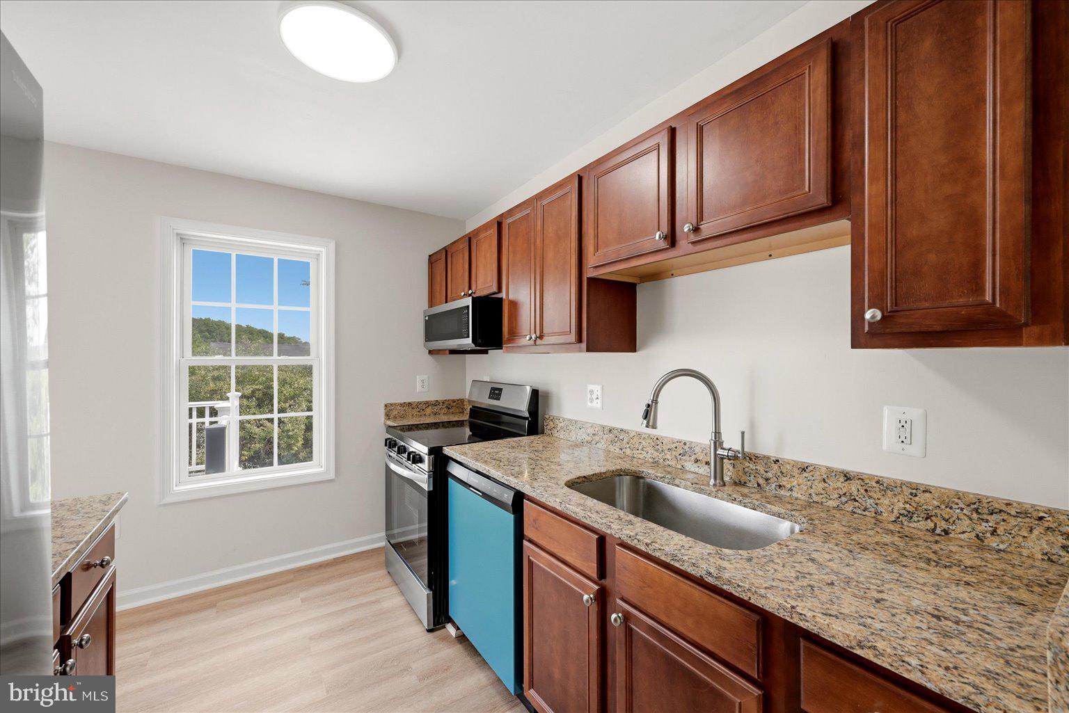 INWOOD MEADOWS - Residential