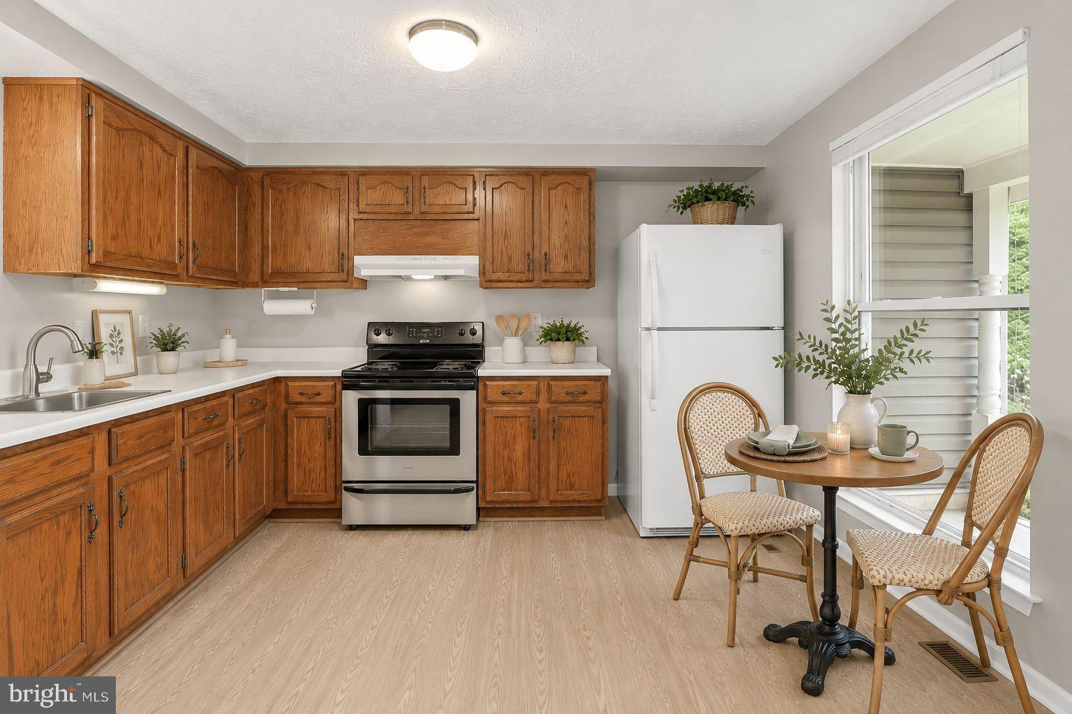 THOMPSONS PURCHASE - Residential