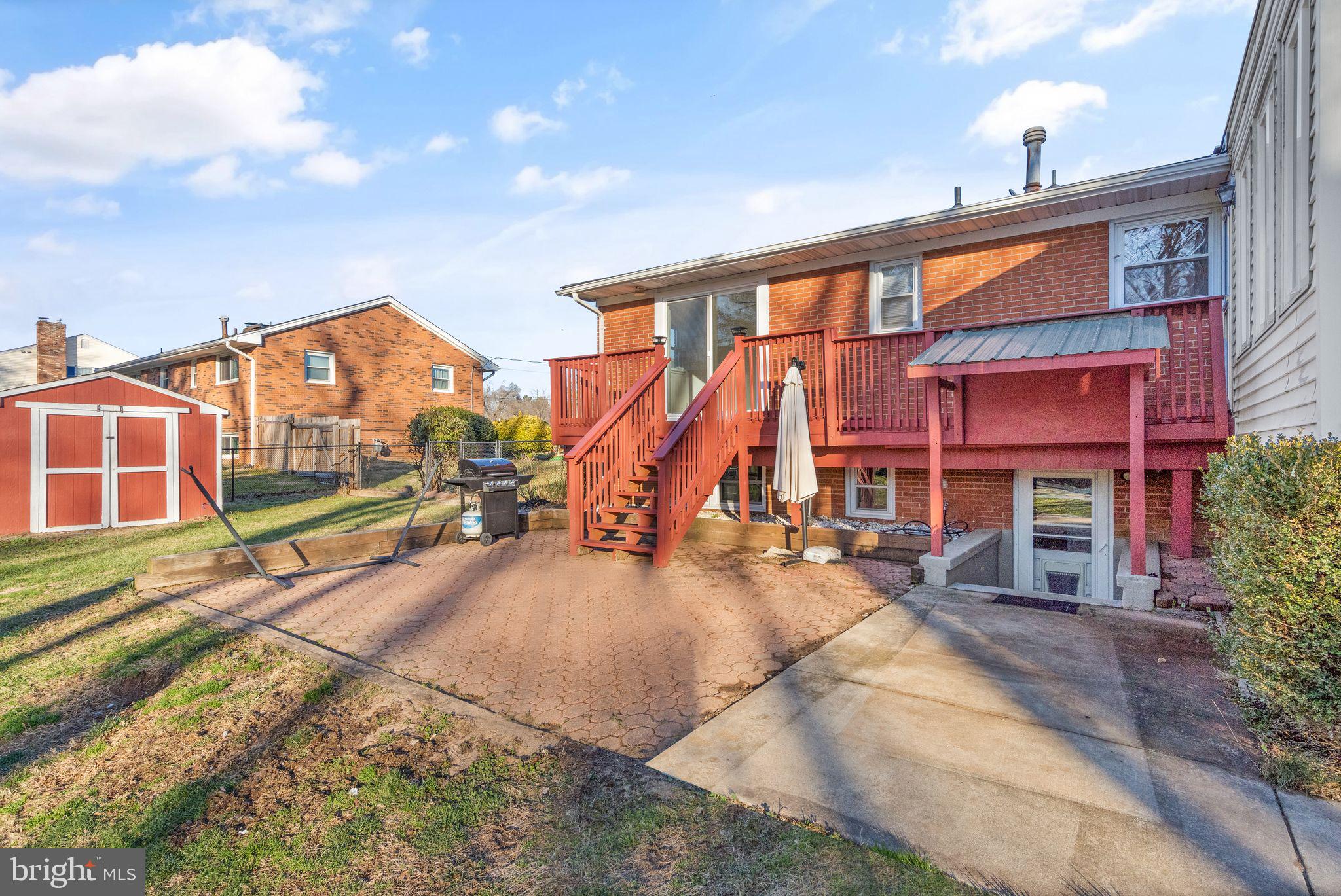 LAKEVIEW ESTATES - Residential