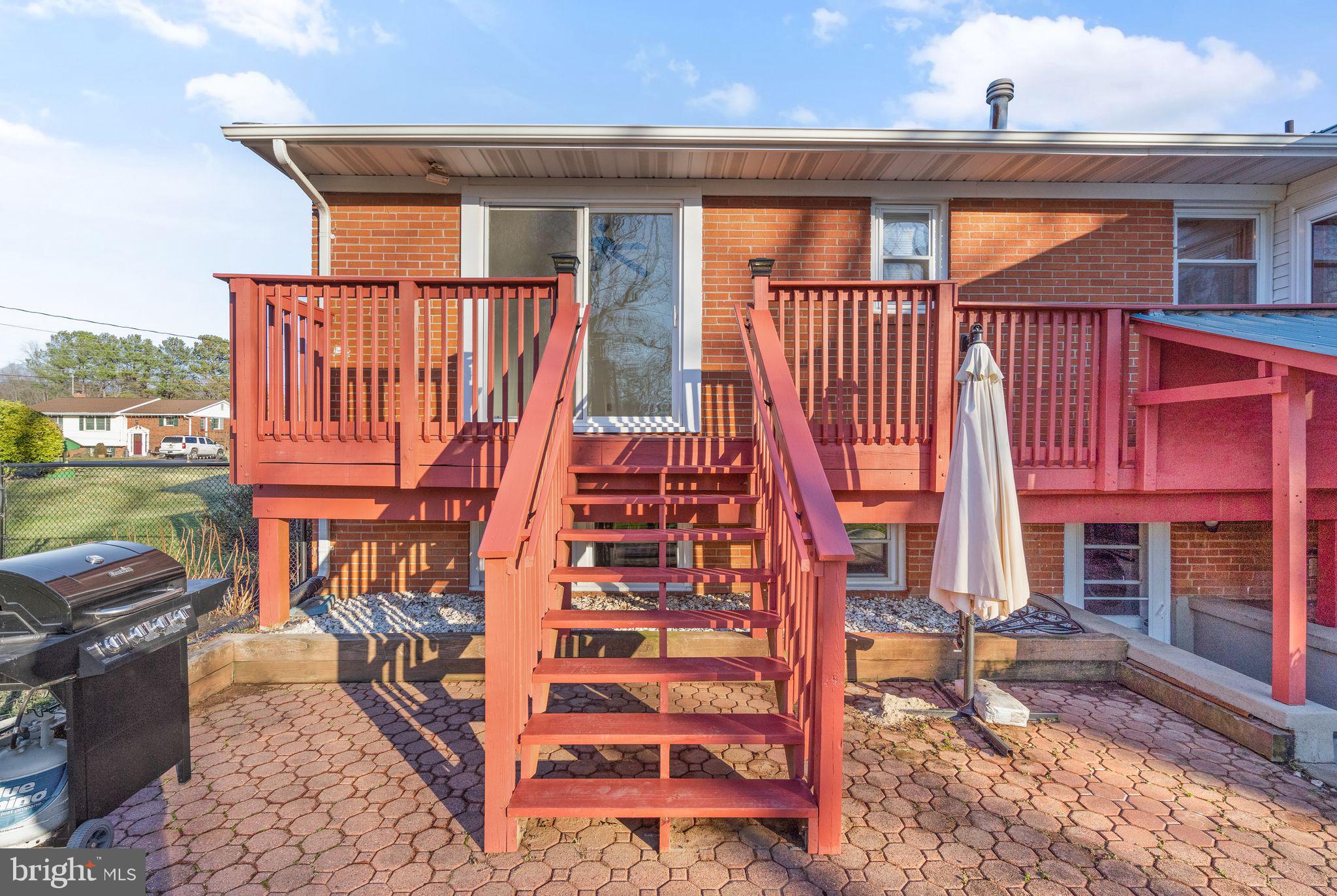 LAKEVIEW ESTATES - Residential