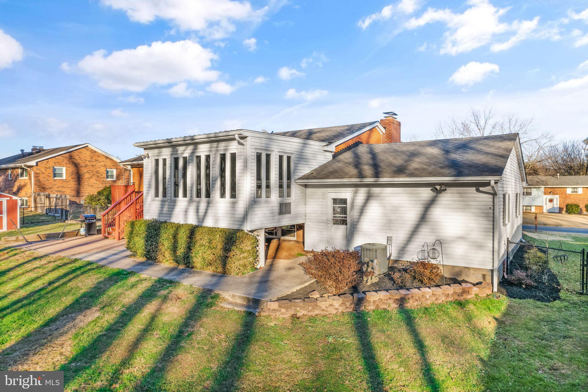 LAKEVIEW ESTATES - Residential