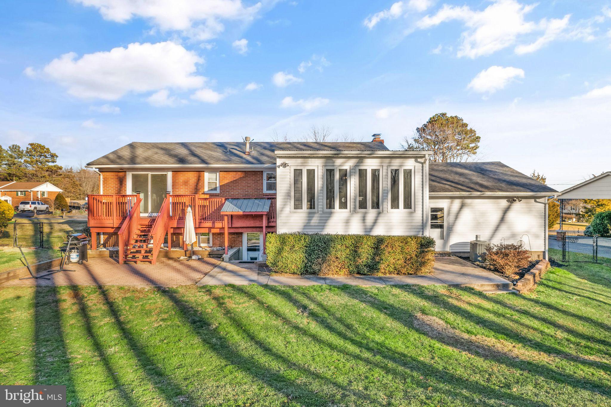 LAKEVIEW ESTATES - Residential