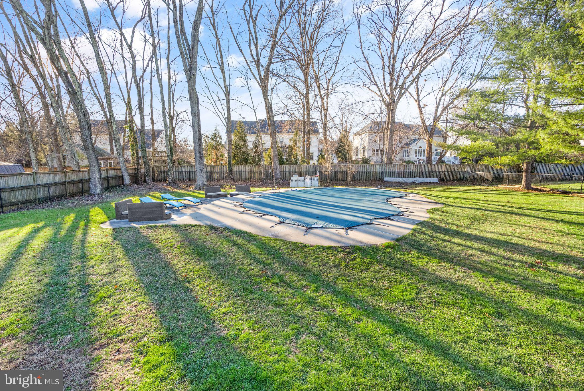 LAKEVIEW ESTATES - Residential