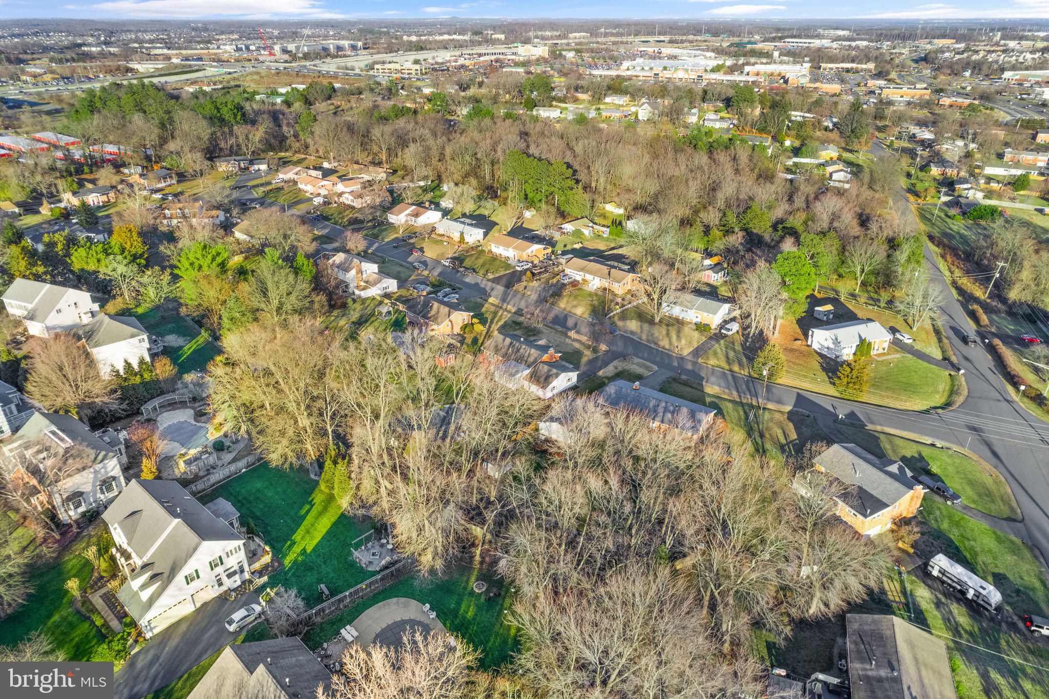 LAKEVIEW ESTATES - Residential