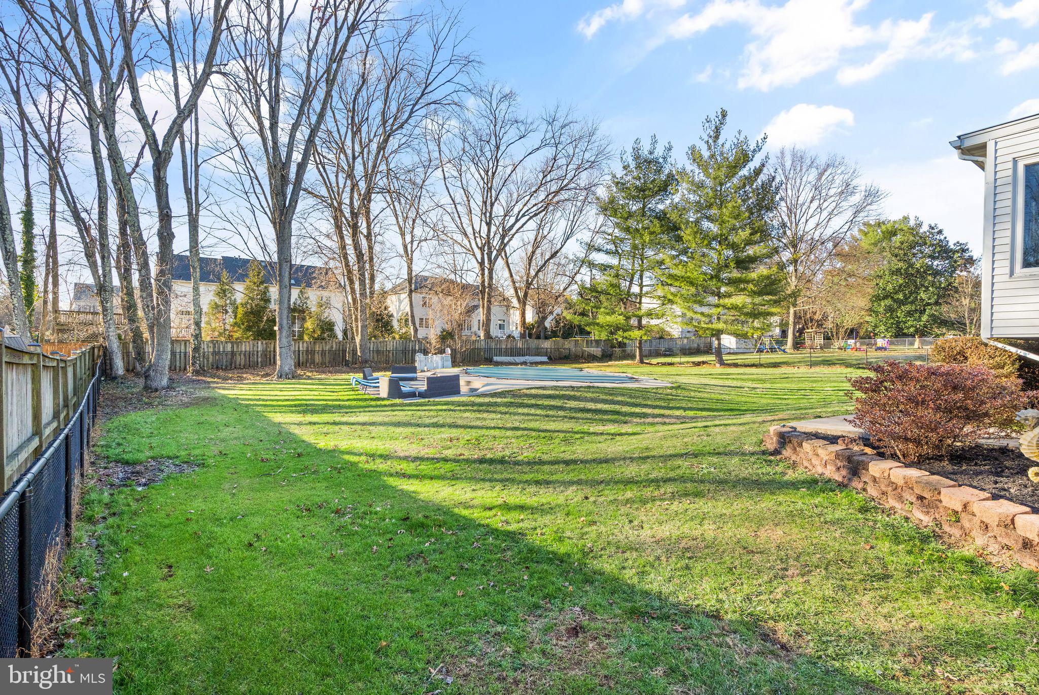 LAKEVIEW ESTATES - Residential