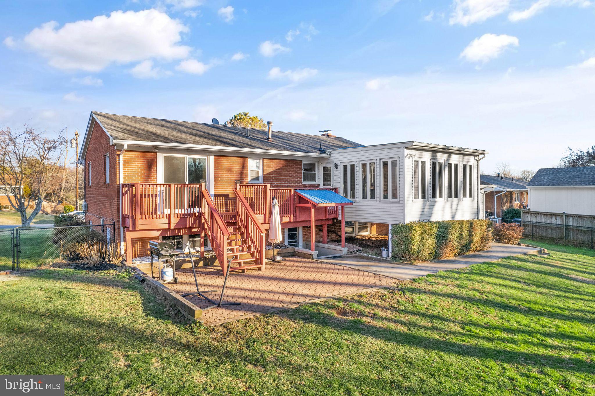 LAKEVIEW ESTATES - Residential