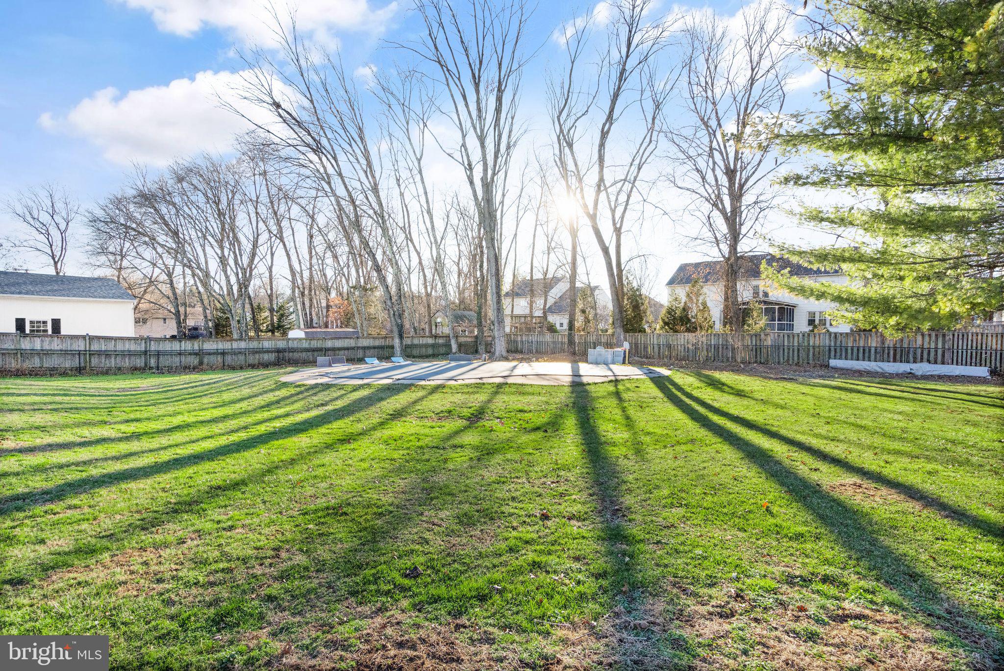 LAKEVIEW ESTATES - Residential