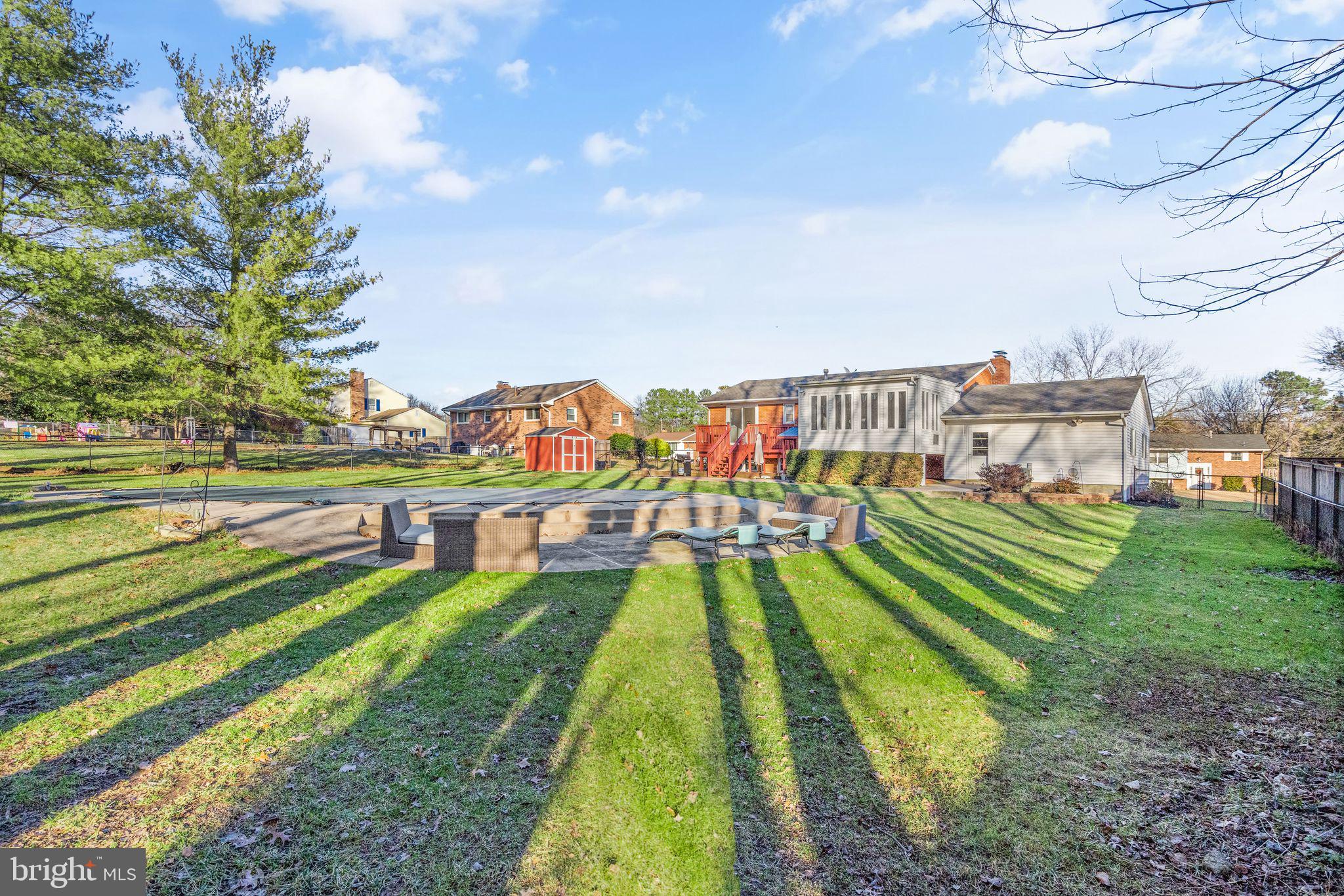 LAKEVIEW ESTATES - Residential