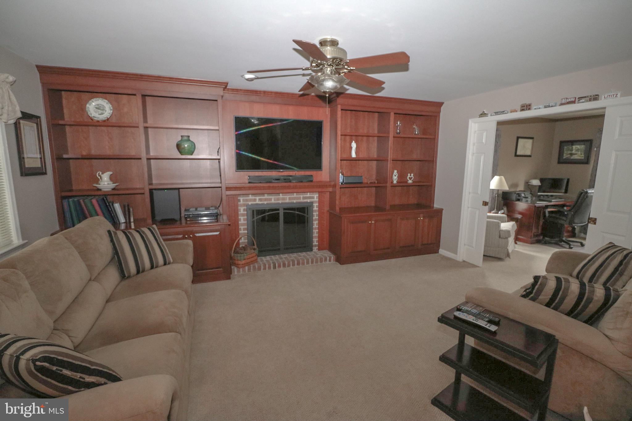 BUTTERFLY ACRES - Residential
