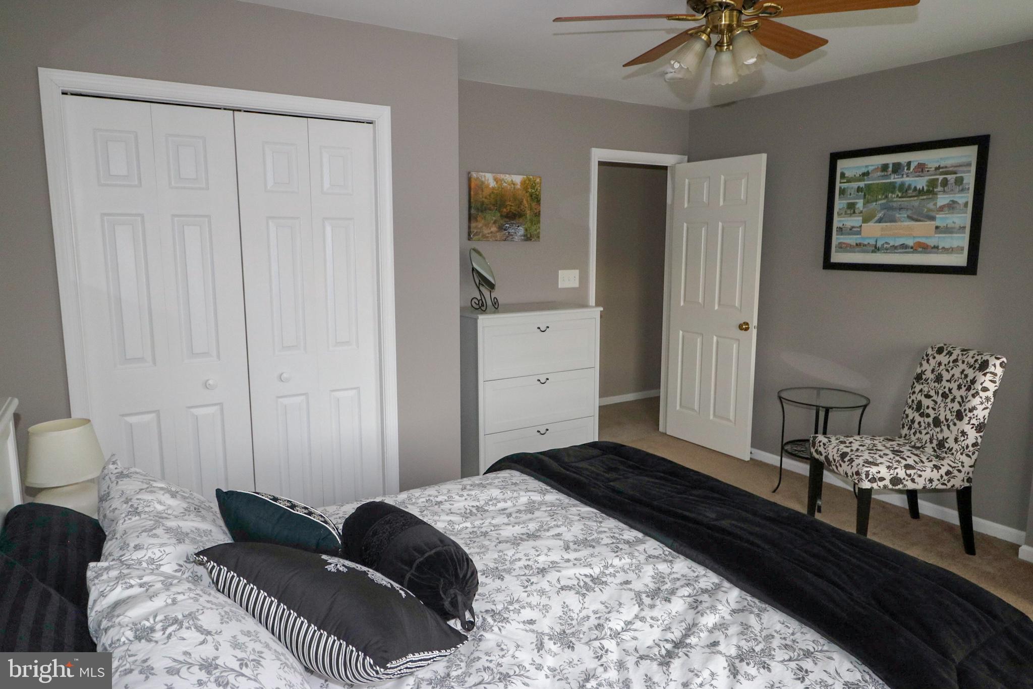 BUTTERFLY ACRES - Residential