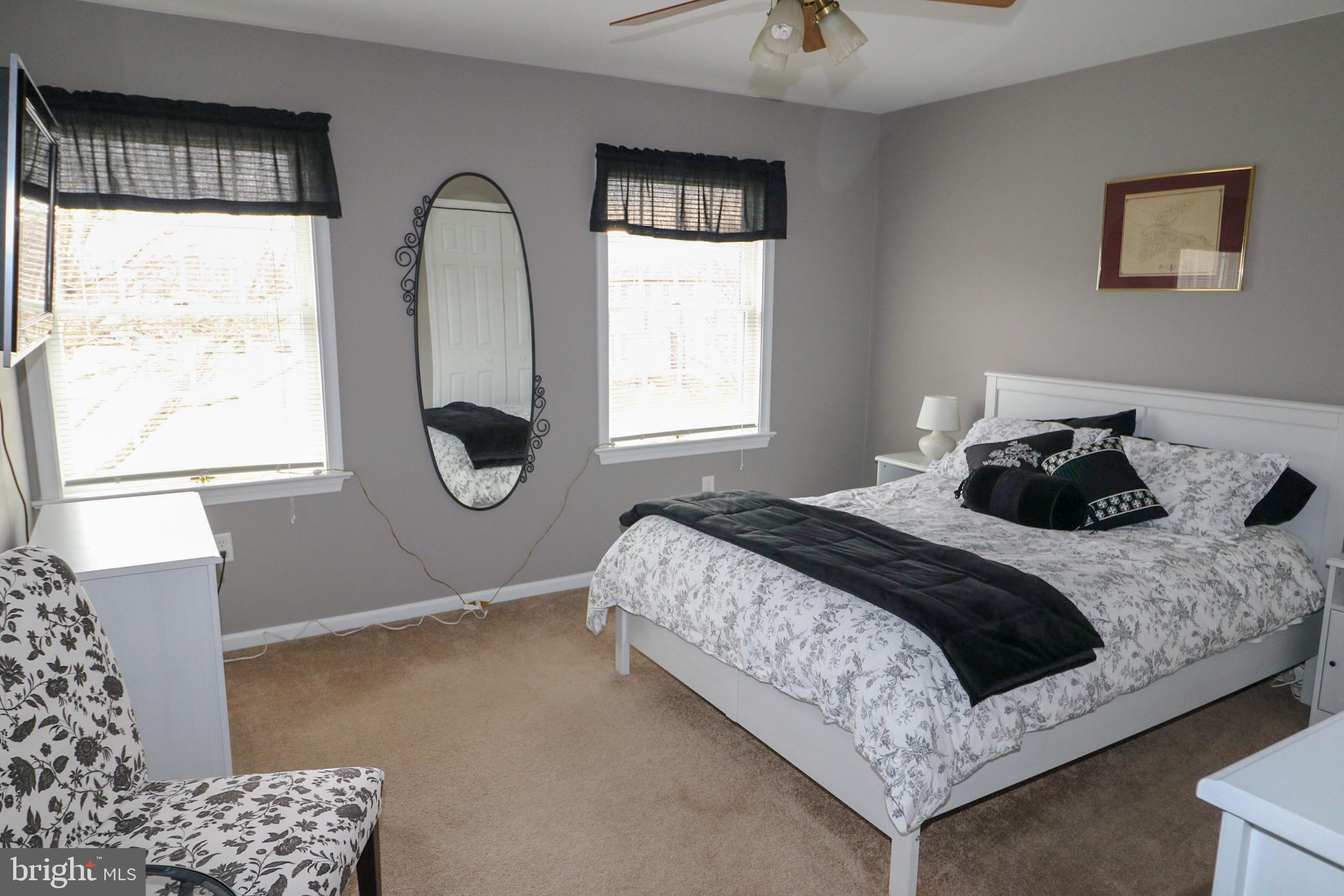 BUTTERFLY ACRES - Residential
