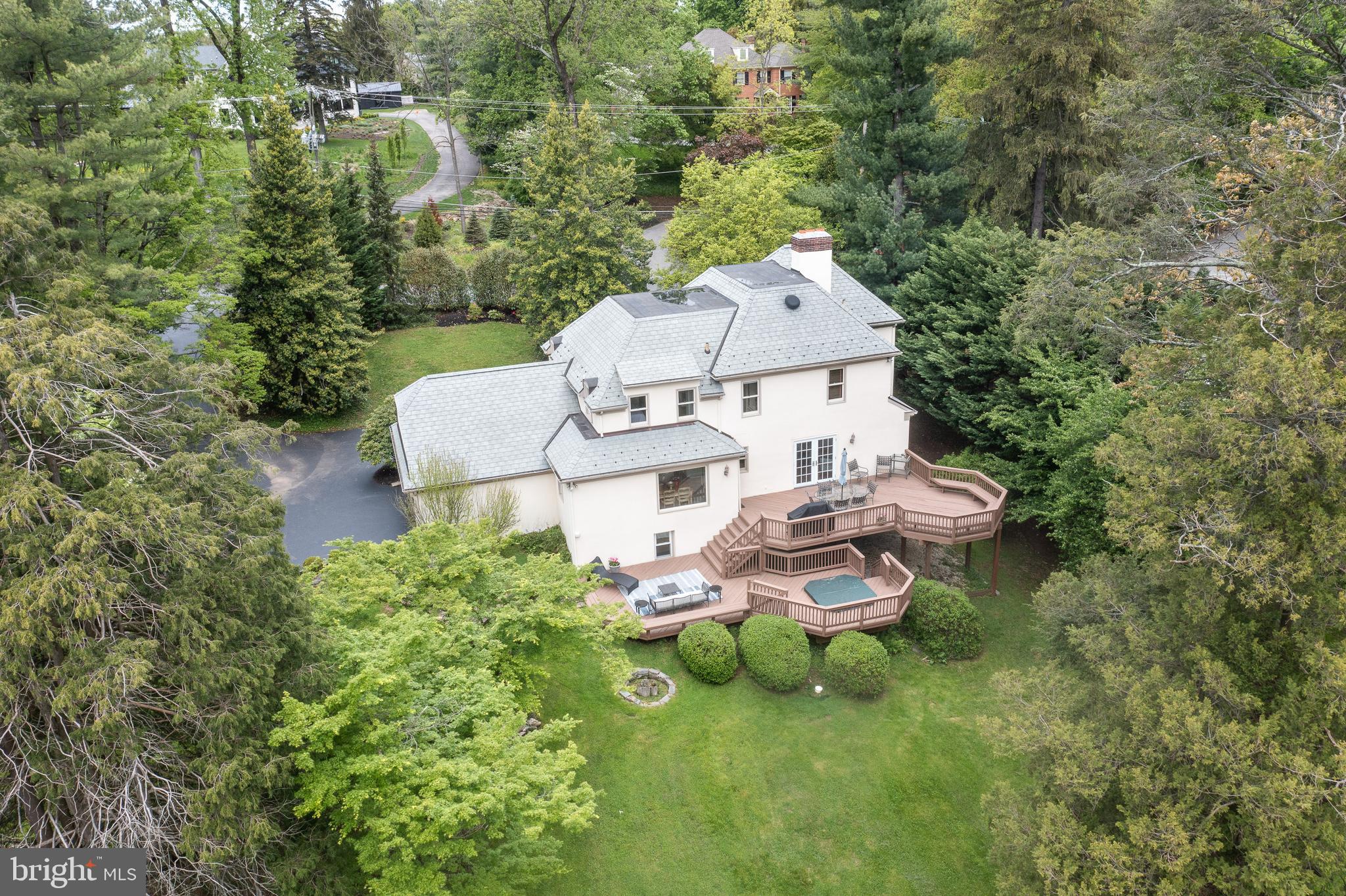 GLADWYNE - Residential