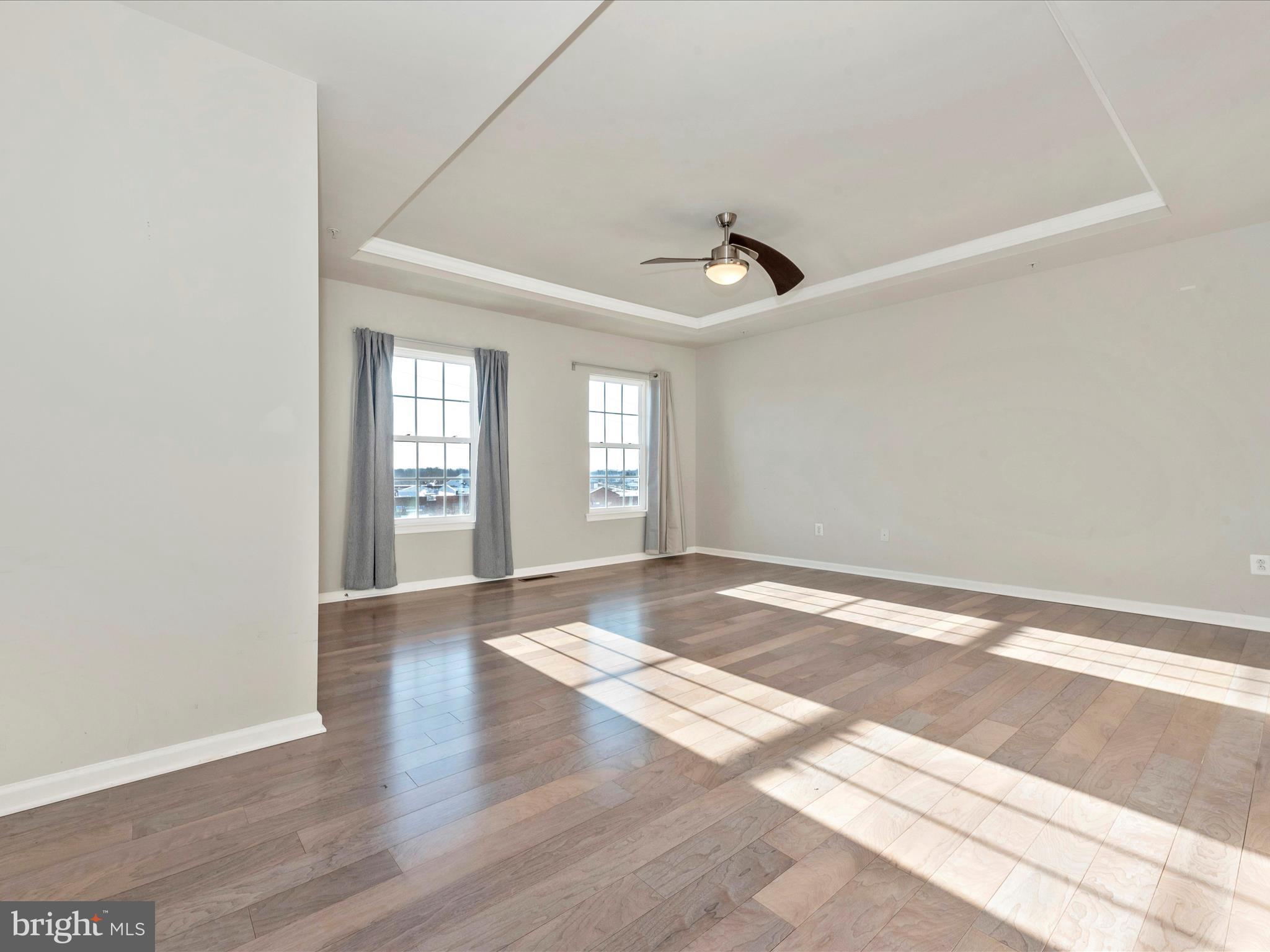 MARKET SQUARE - Residential Lease