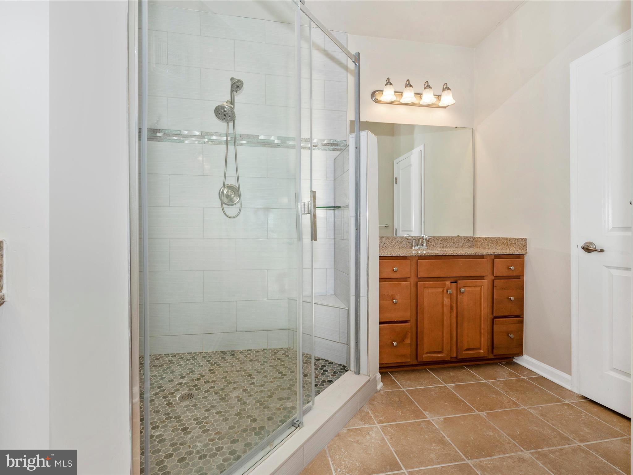 MARKET SQUARE - Residential Lease