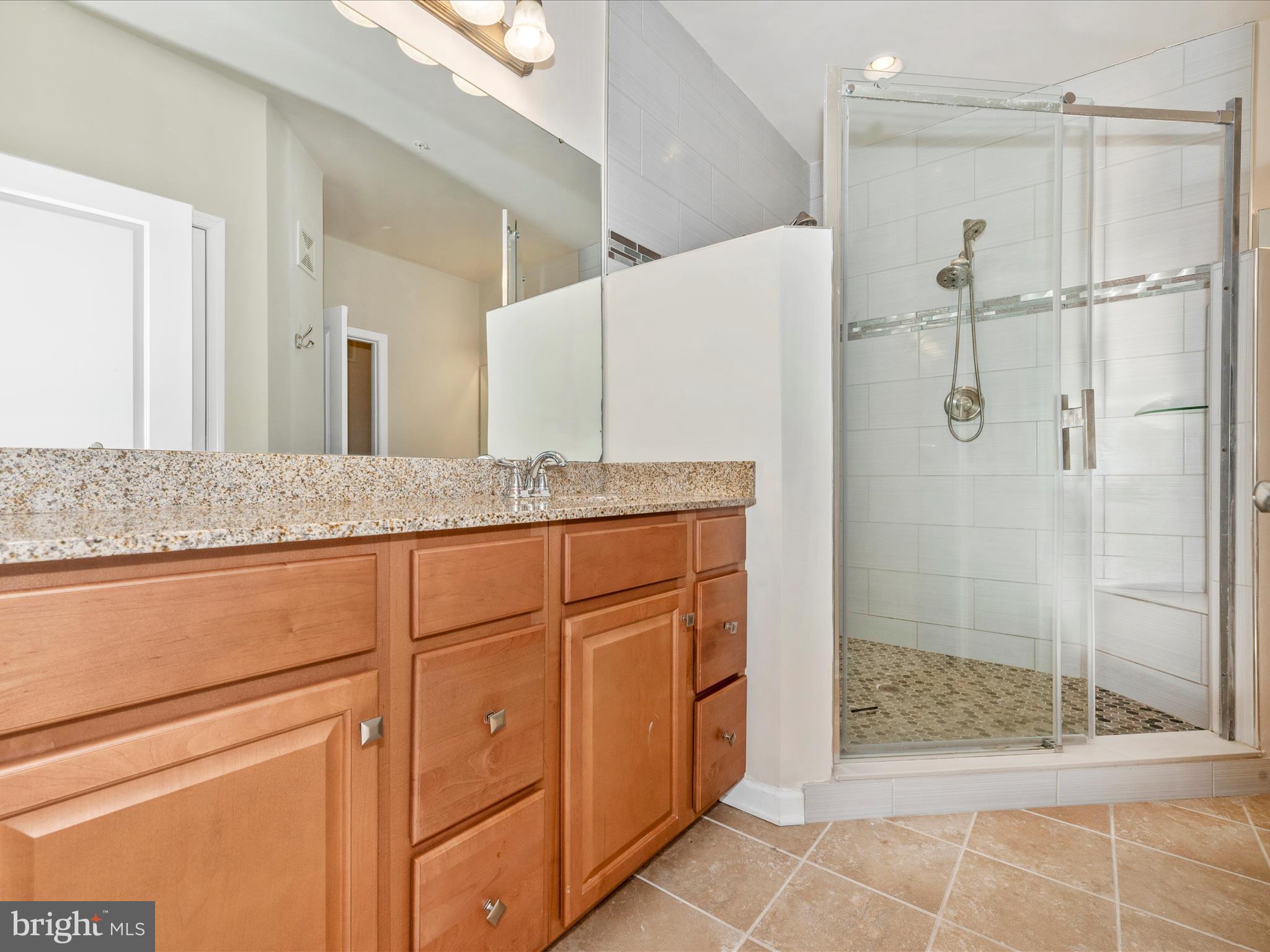 MARKET SQUARE - Residential Lease