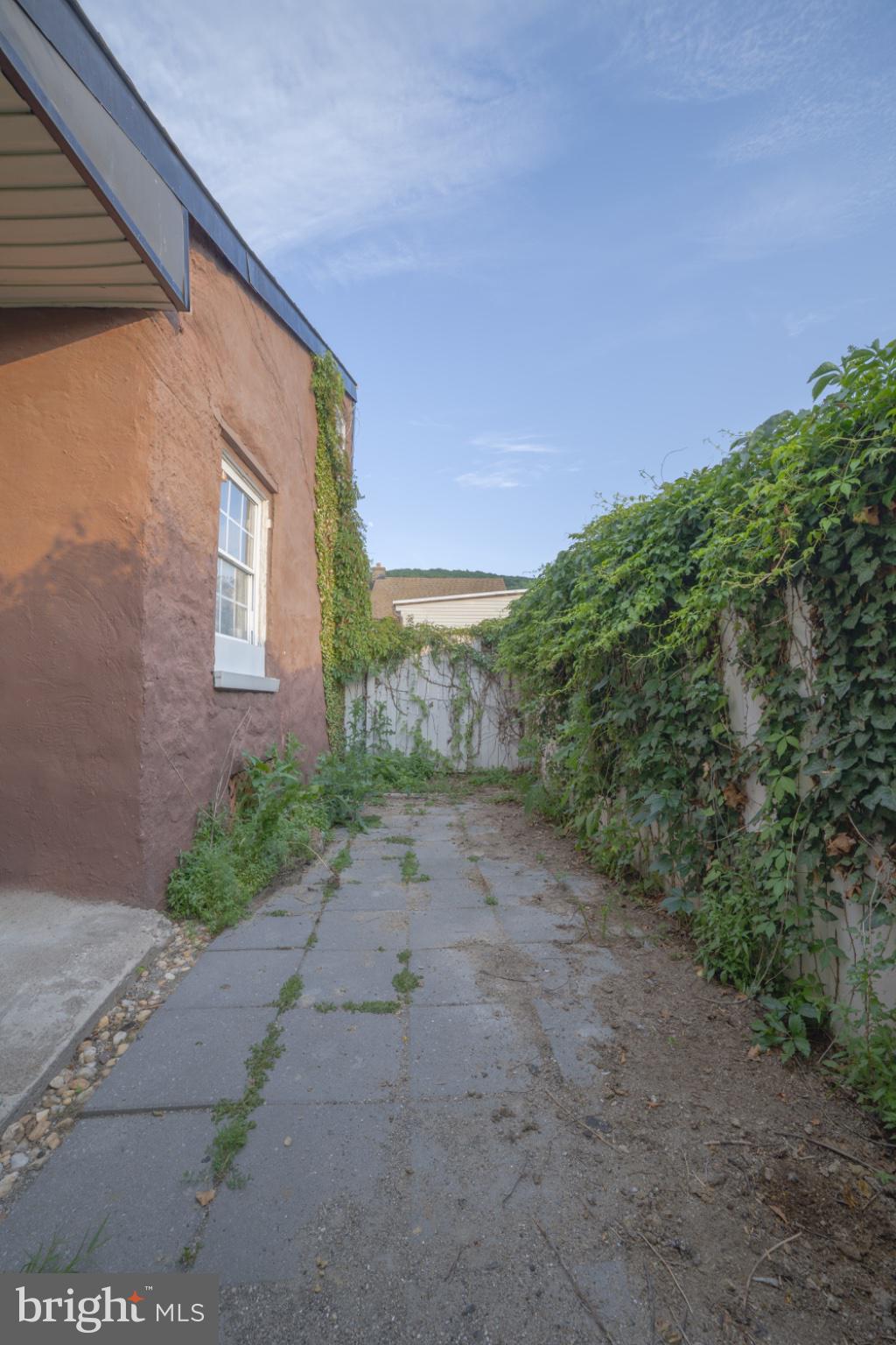POTTSVILLE - Residential