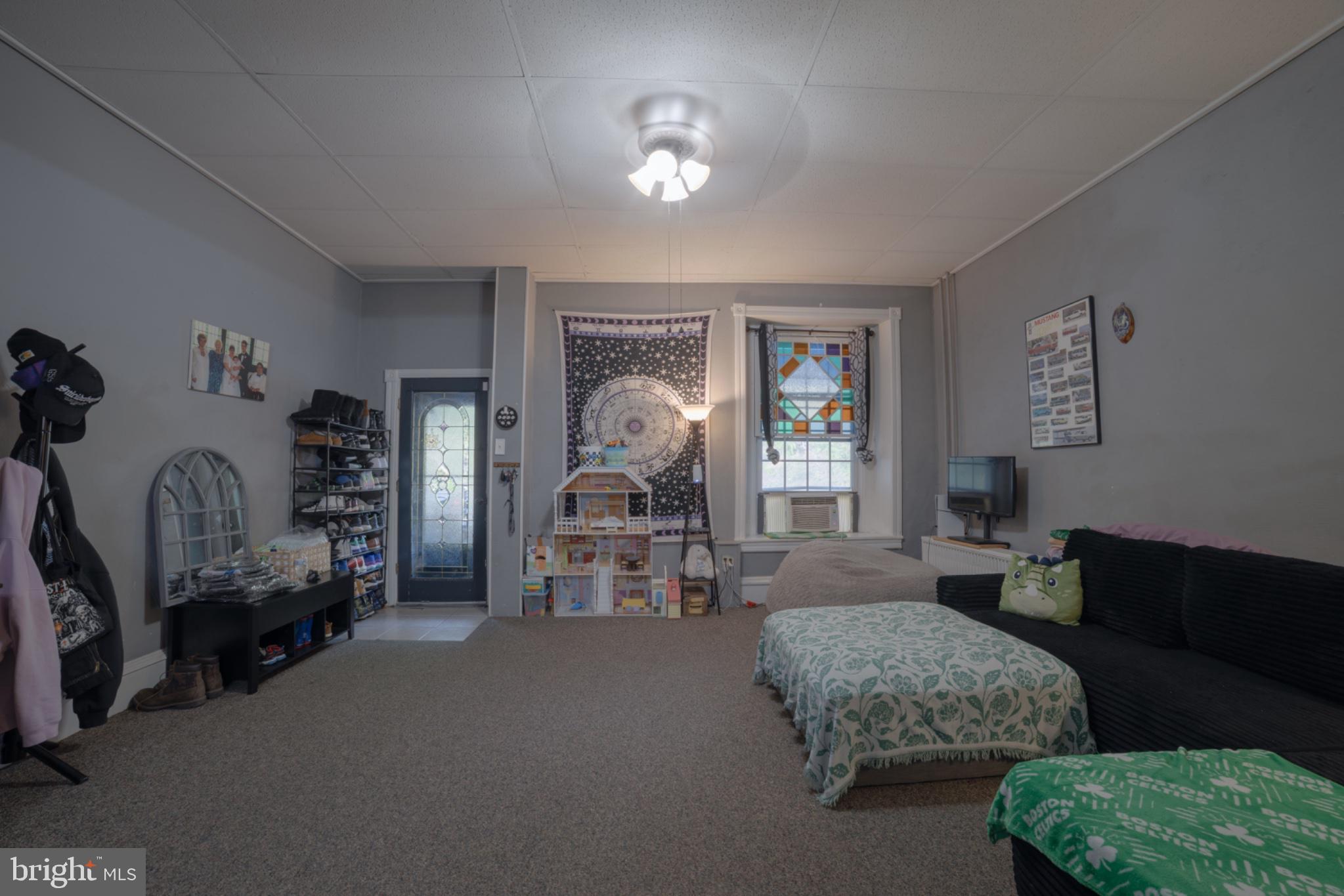 POTTSVILLE - Residential