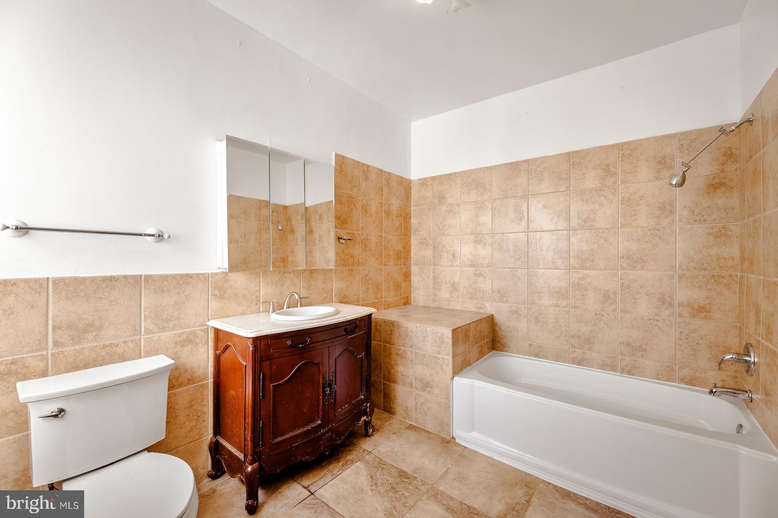 PORT RICHMOND - Residential