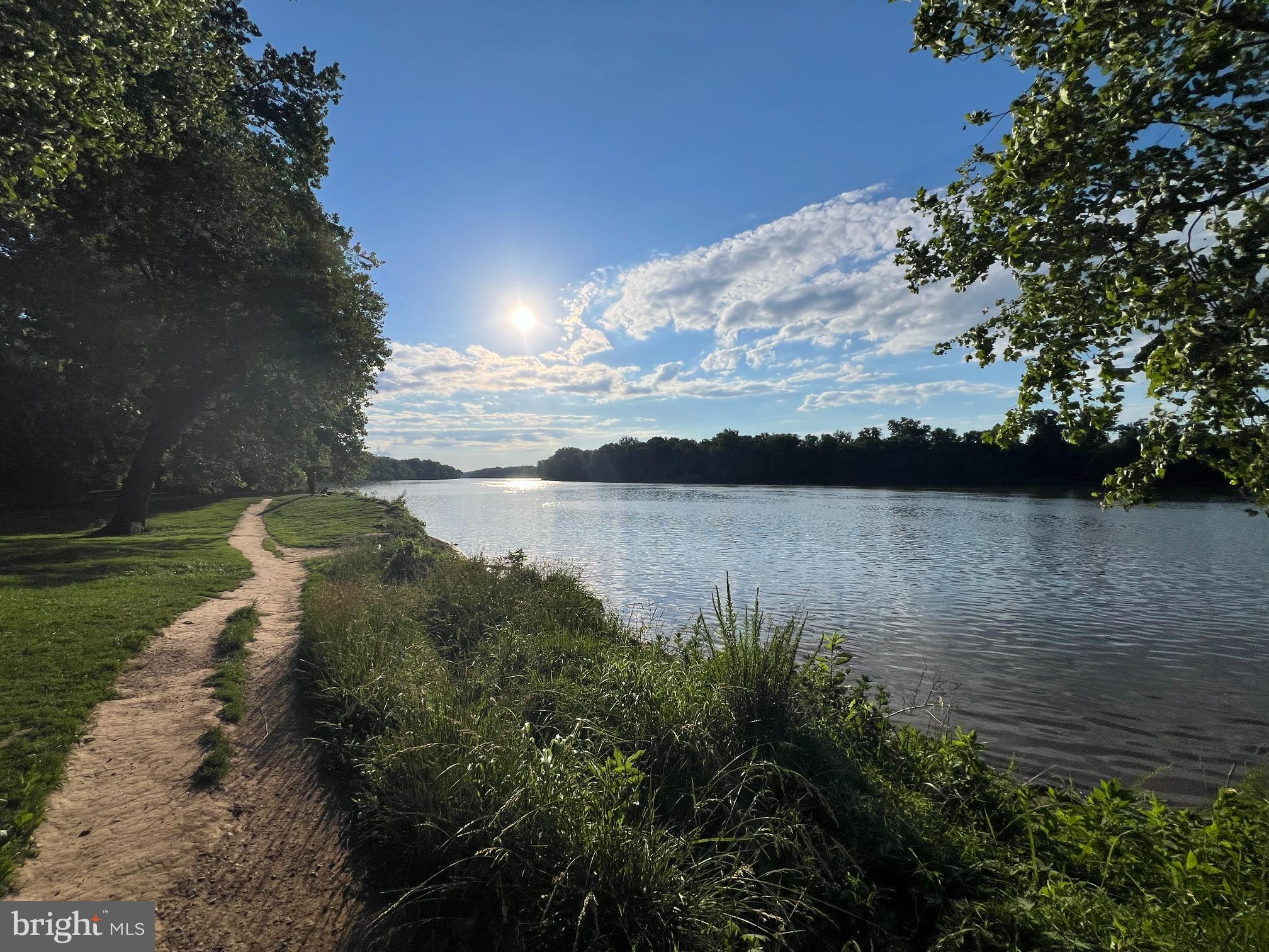 POTOMAC LAKES - Residential