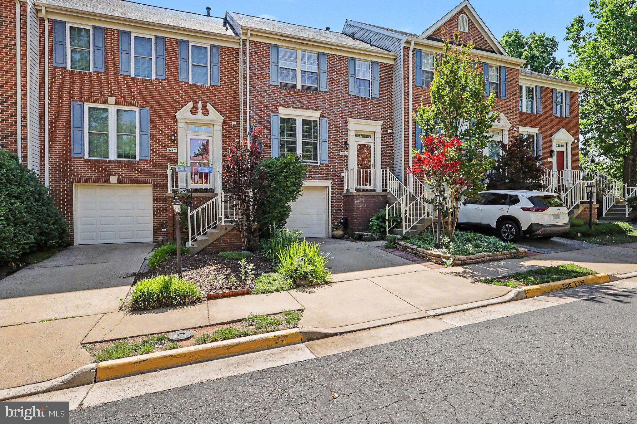 POTOMAC LAKES - Residential