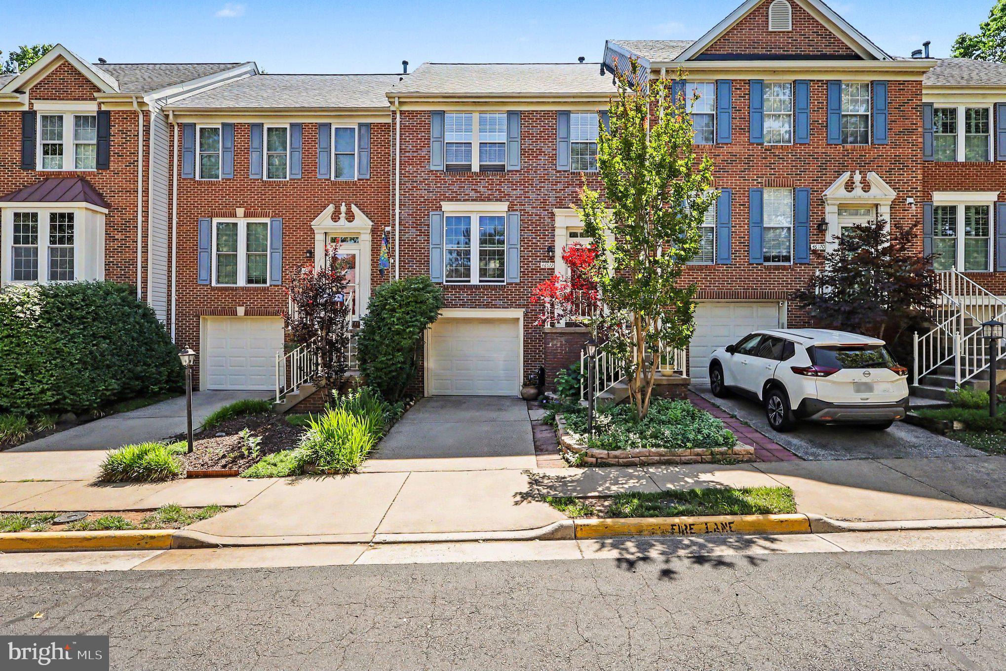POTOMAC LAKES - Residential