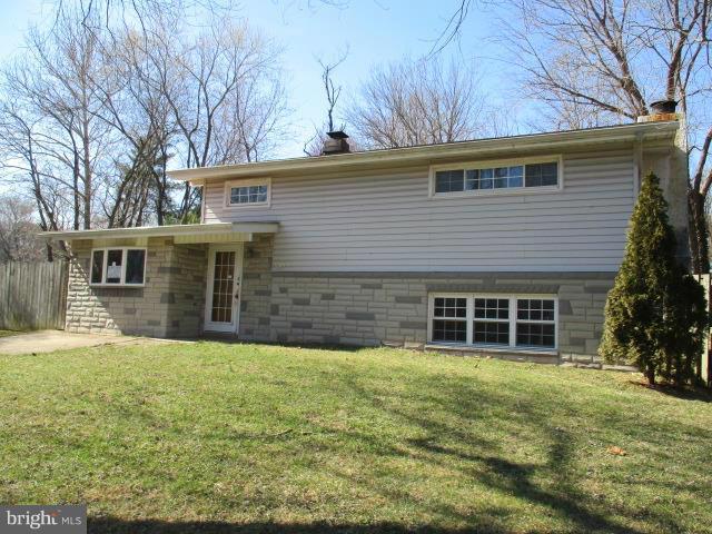 Spacious 3 level split on .32 lot offers huge addition off rear . Lower level has living room with fireplace and huge kitchen with lots of cabinet space. Upper level has 3 generous size bedrooms & full bath. Main level has 2 rooms , perfect for guest room/ office. Privacy fenced rear yard with in-ground pool &  shed. Close to Schools and shopping. NO  INVESTORS  TILL 3.28  Read documents on MLS