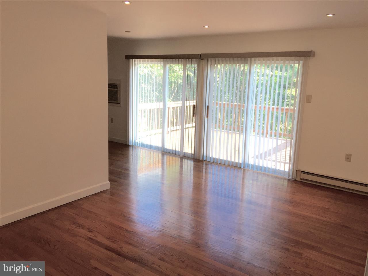 VALLEY GREEN - Residential