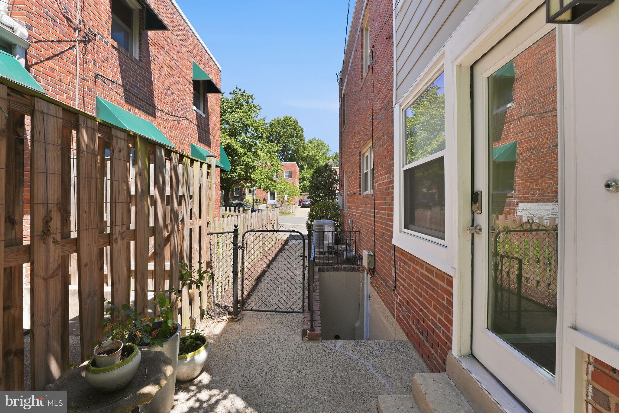 AURORA HILLS - Residential