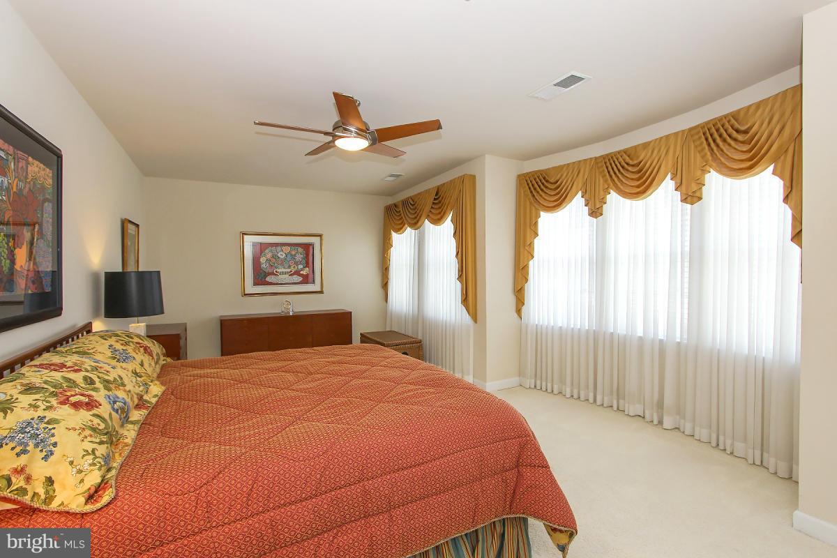 KING FARM - Residential