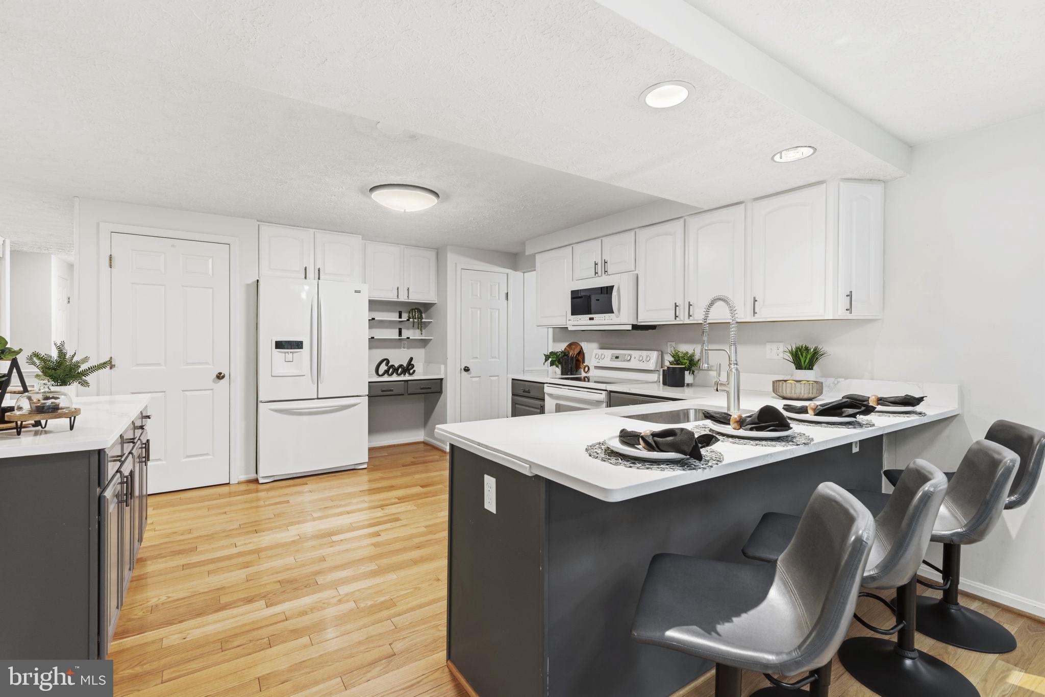 BROADVIEW - Residential